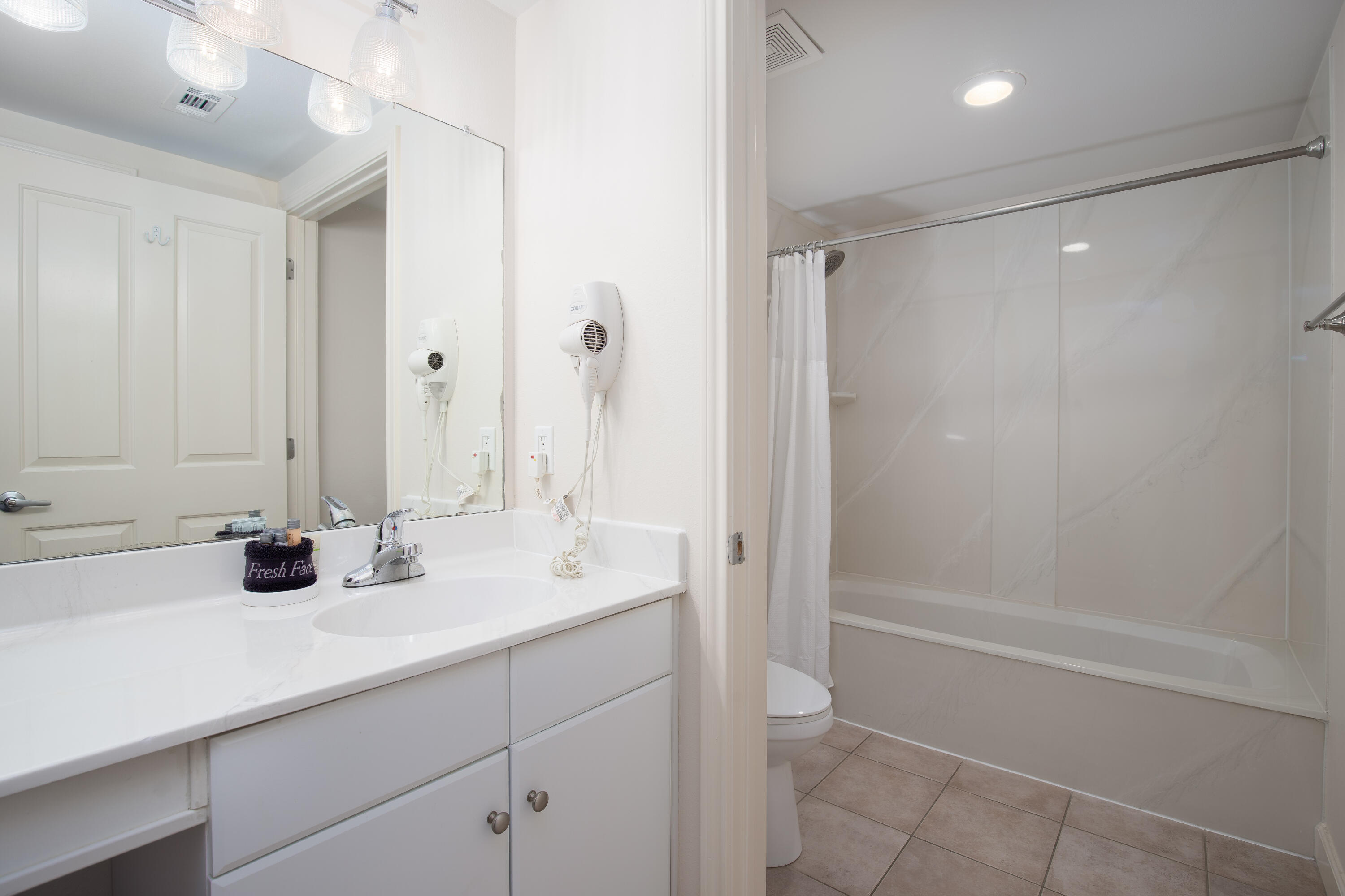 SHORES OF PANAMA - Residential