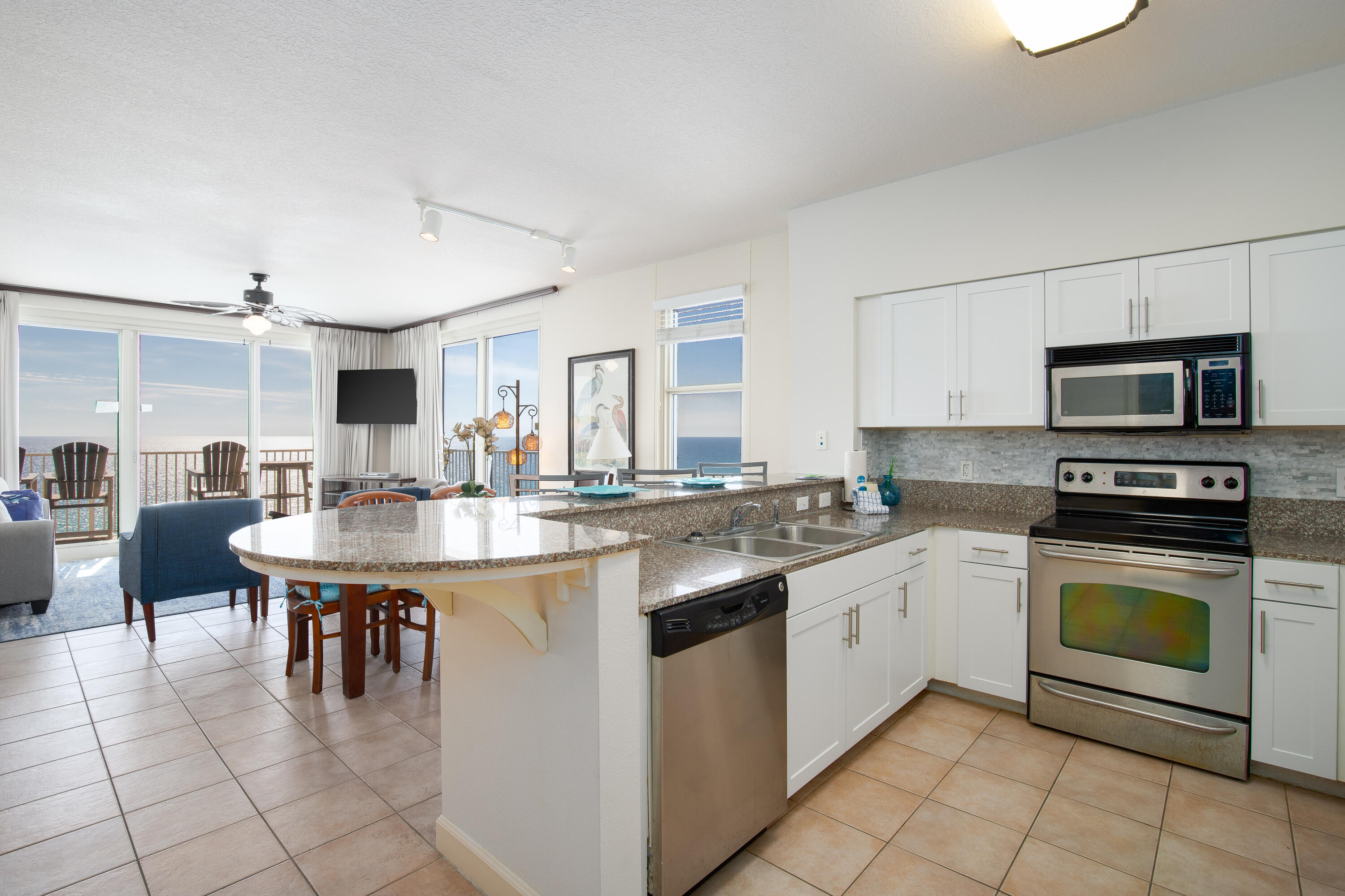 SHORES OF PANAMA - Residential