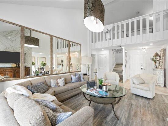 LINKSIDE VILLAGE UNIT 1 - Residential Lease