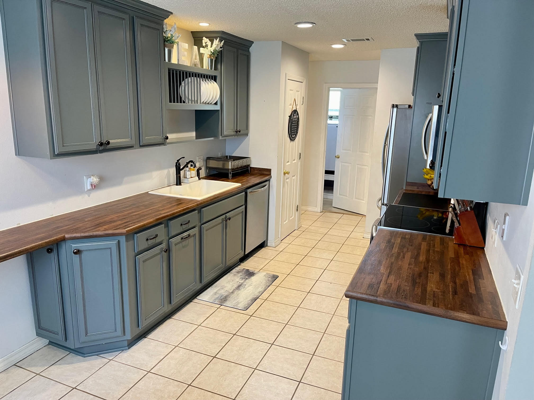 COUNTRY BREEZE ESTATES - Residential