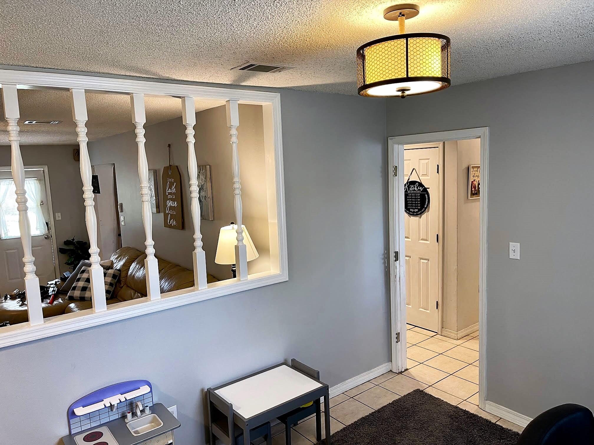 COUNTRY BREEZE ESTATES - Residential