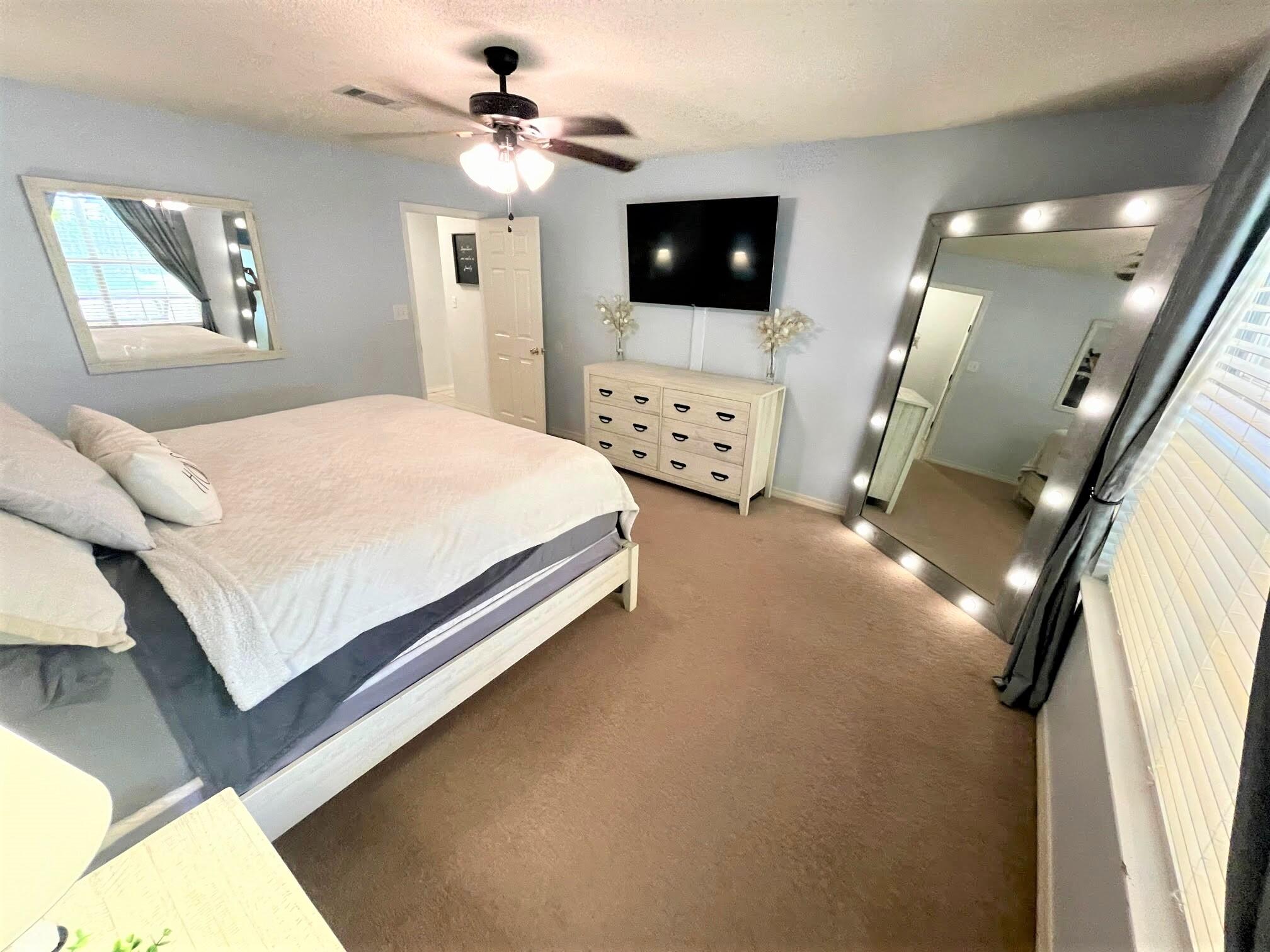 COUNTRY BREEZE ESTATES - Residential