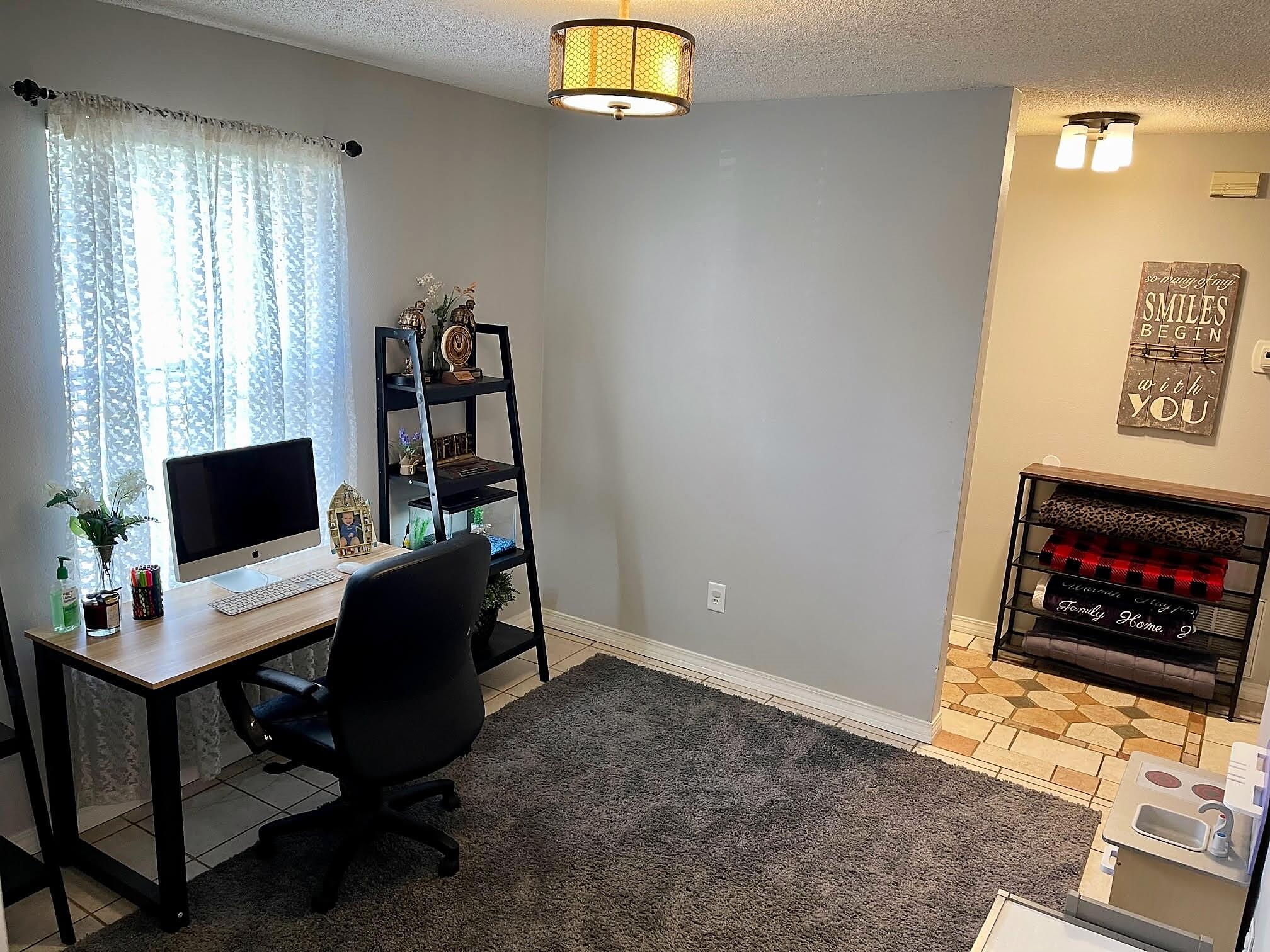 COUNTRY BREEZE ESTATES - Residential