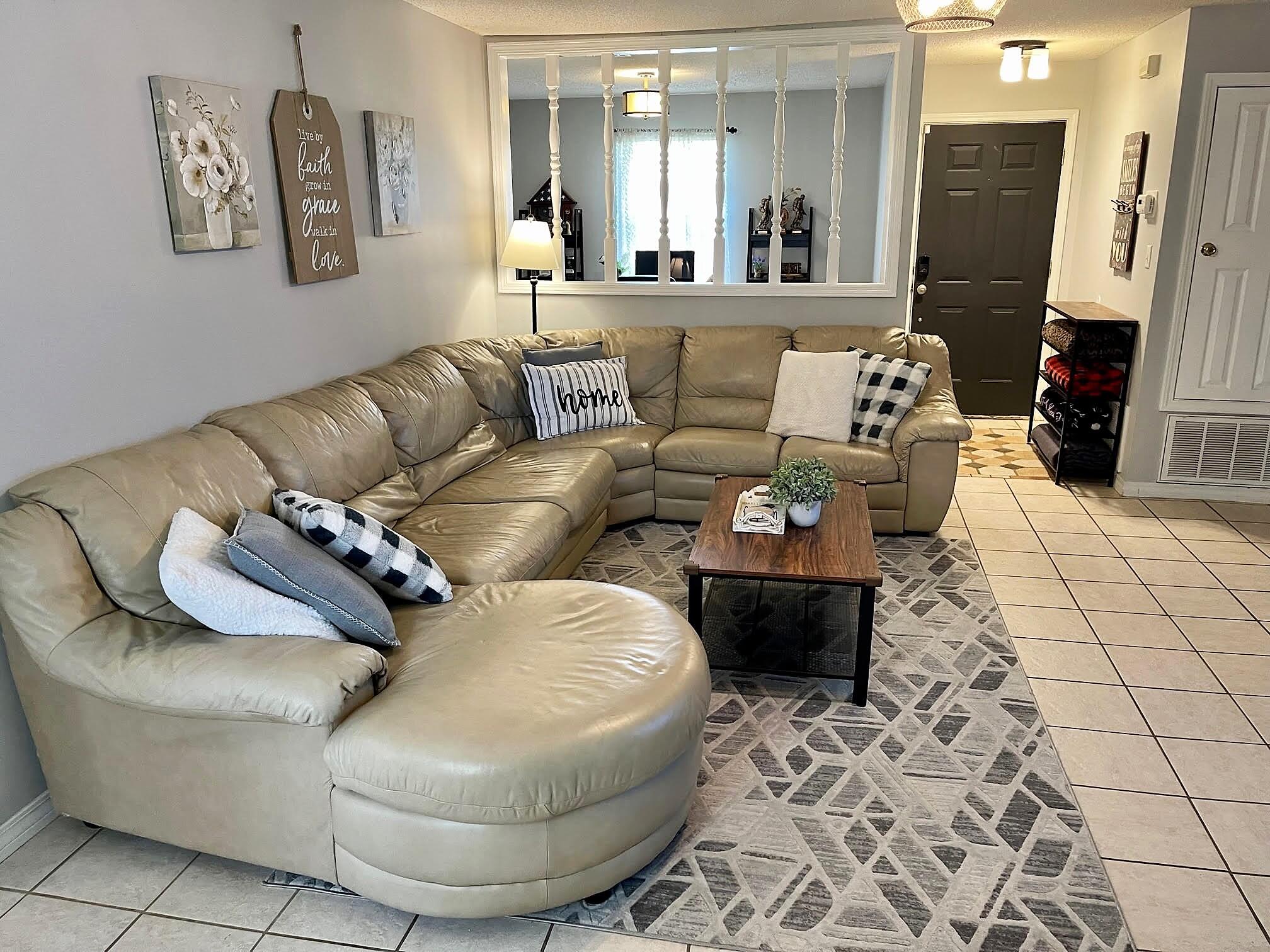 COUNTRY BREEZE ESTATES - Residential