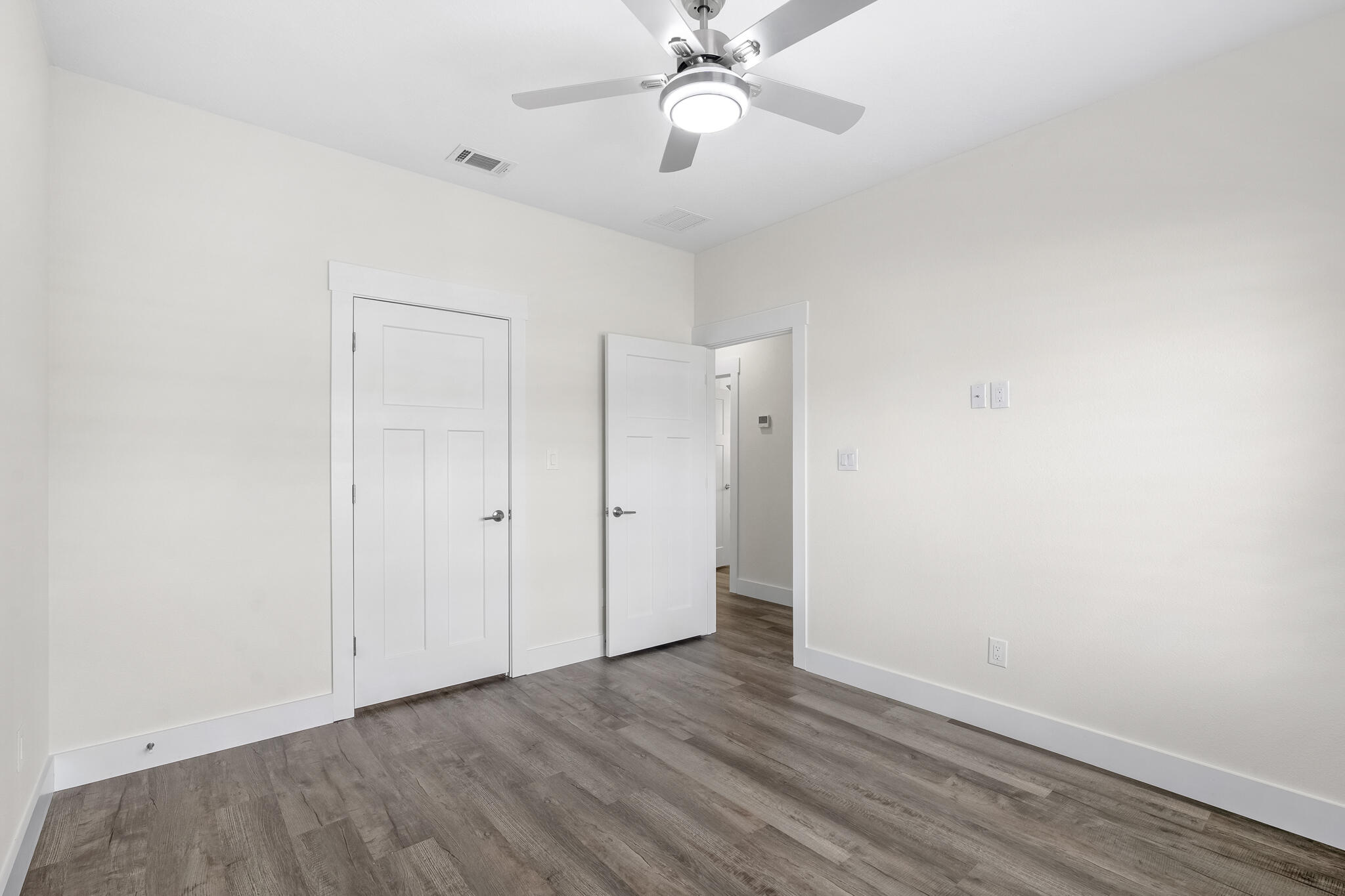 NAVARRE S/D 2ND ADDN - Residential