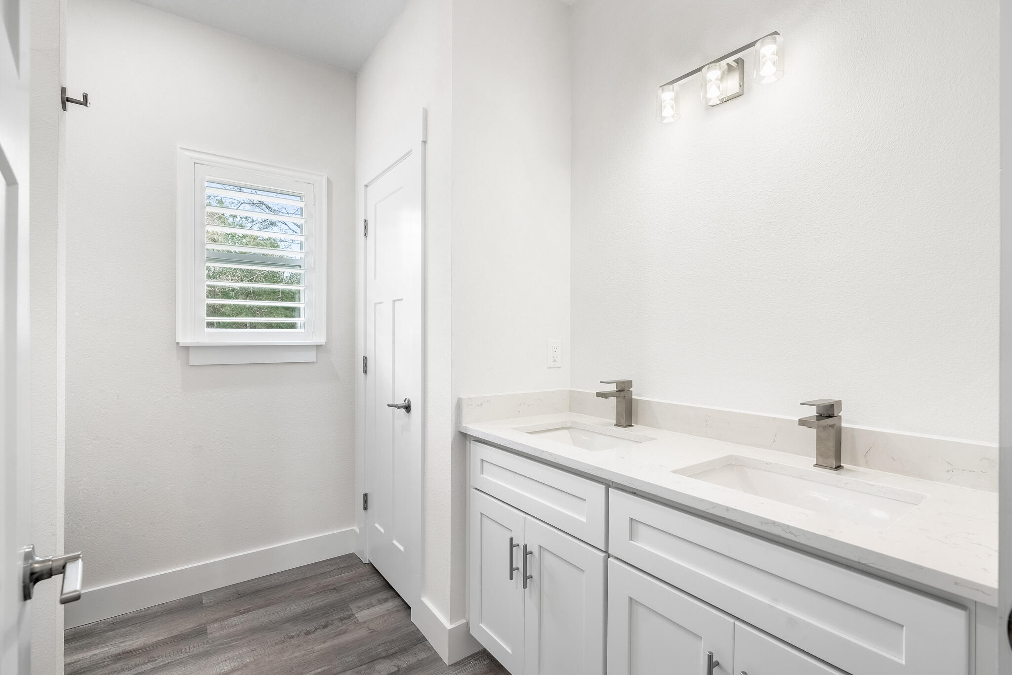 NAVARRE S/D 2ND ADDN - Residential