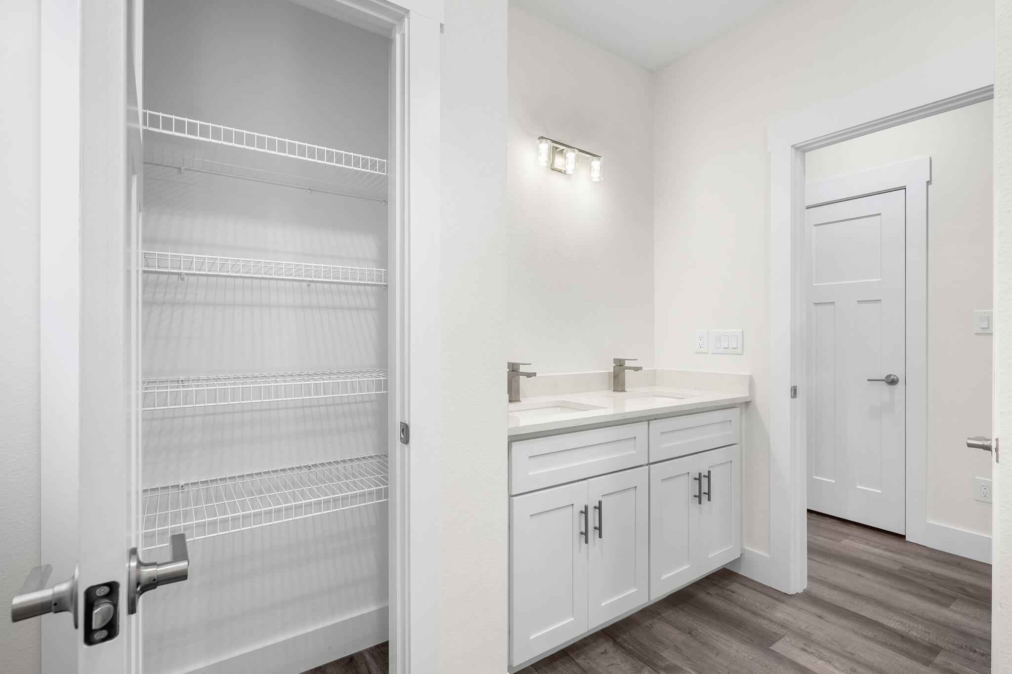 NAVARRE S/D 2ND ADDN - Residential