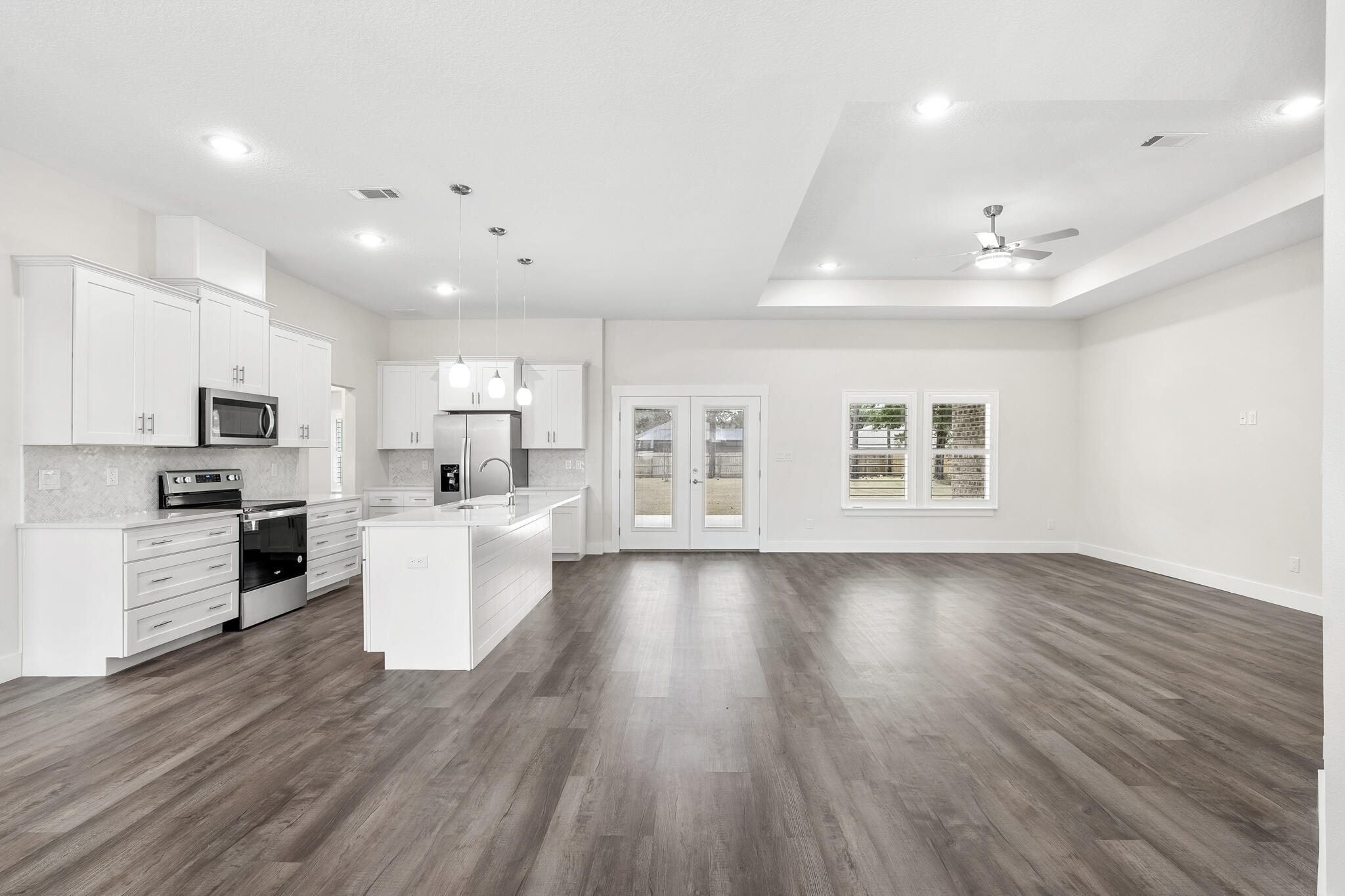 NAVARRE S/D 2ND ADDN - Residential