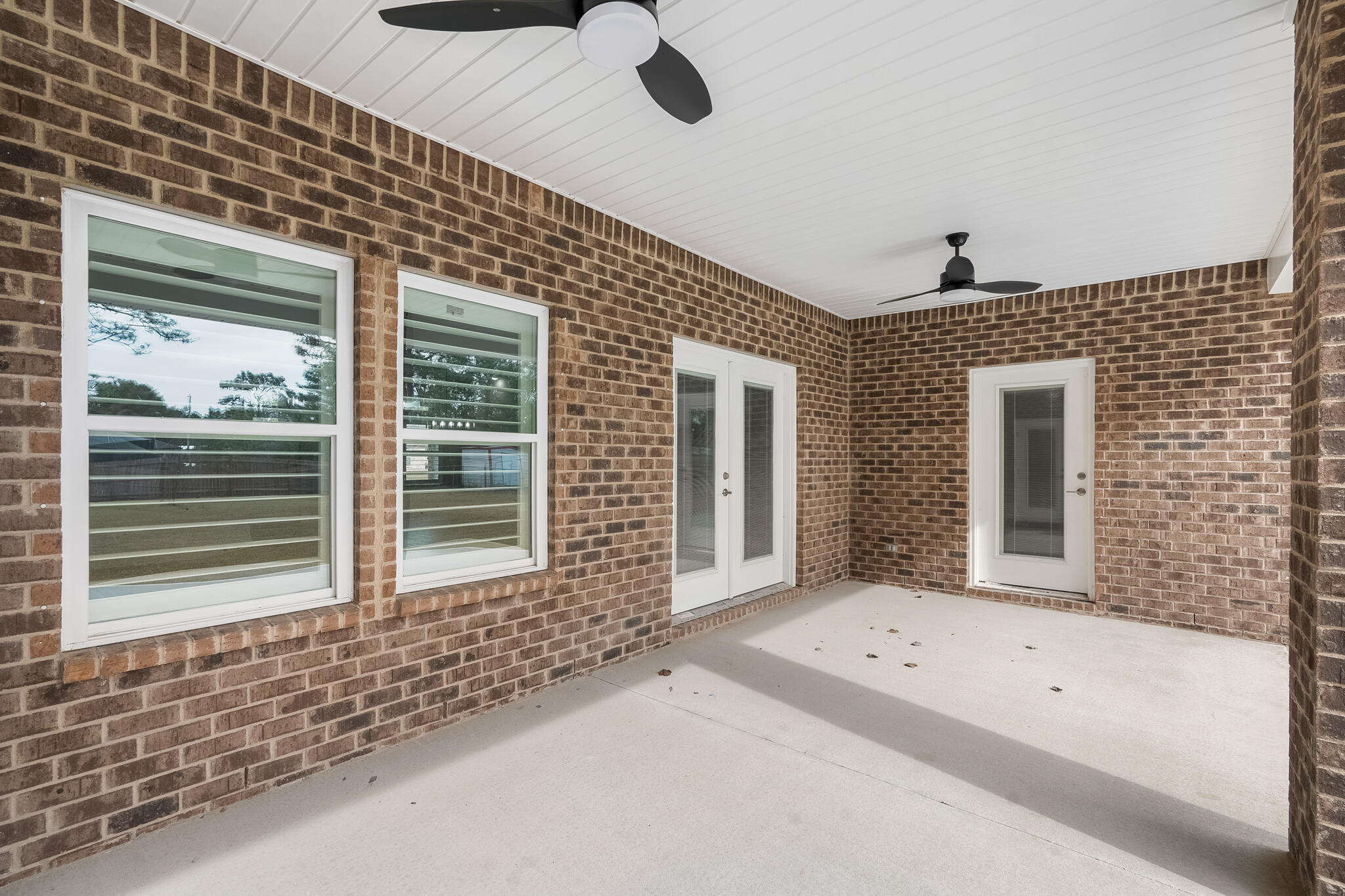 NAVARRE S/D 2ND ADDN - Residential