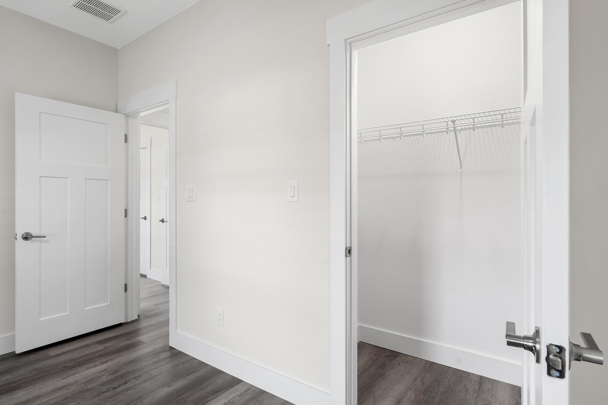 NAVARRE S/D 2ND ADDN - Residential