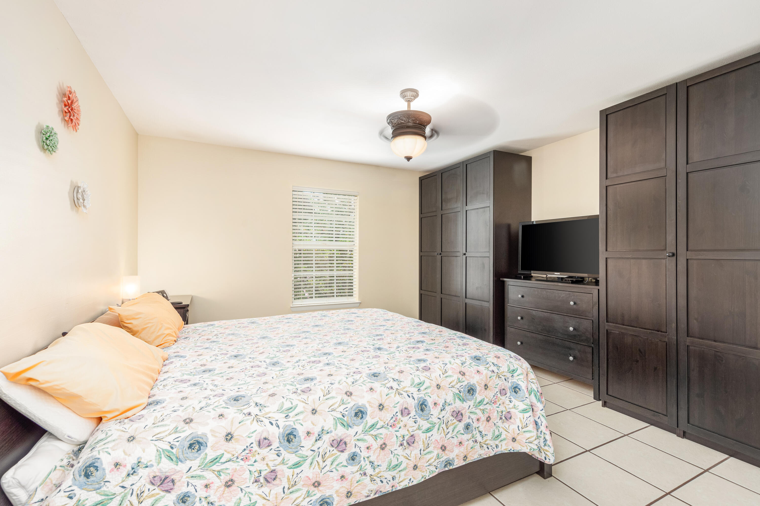 WYNNEHAVEN BCH EST 1ST ADD - Residential