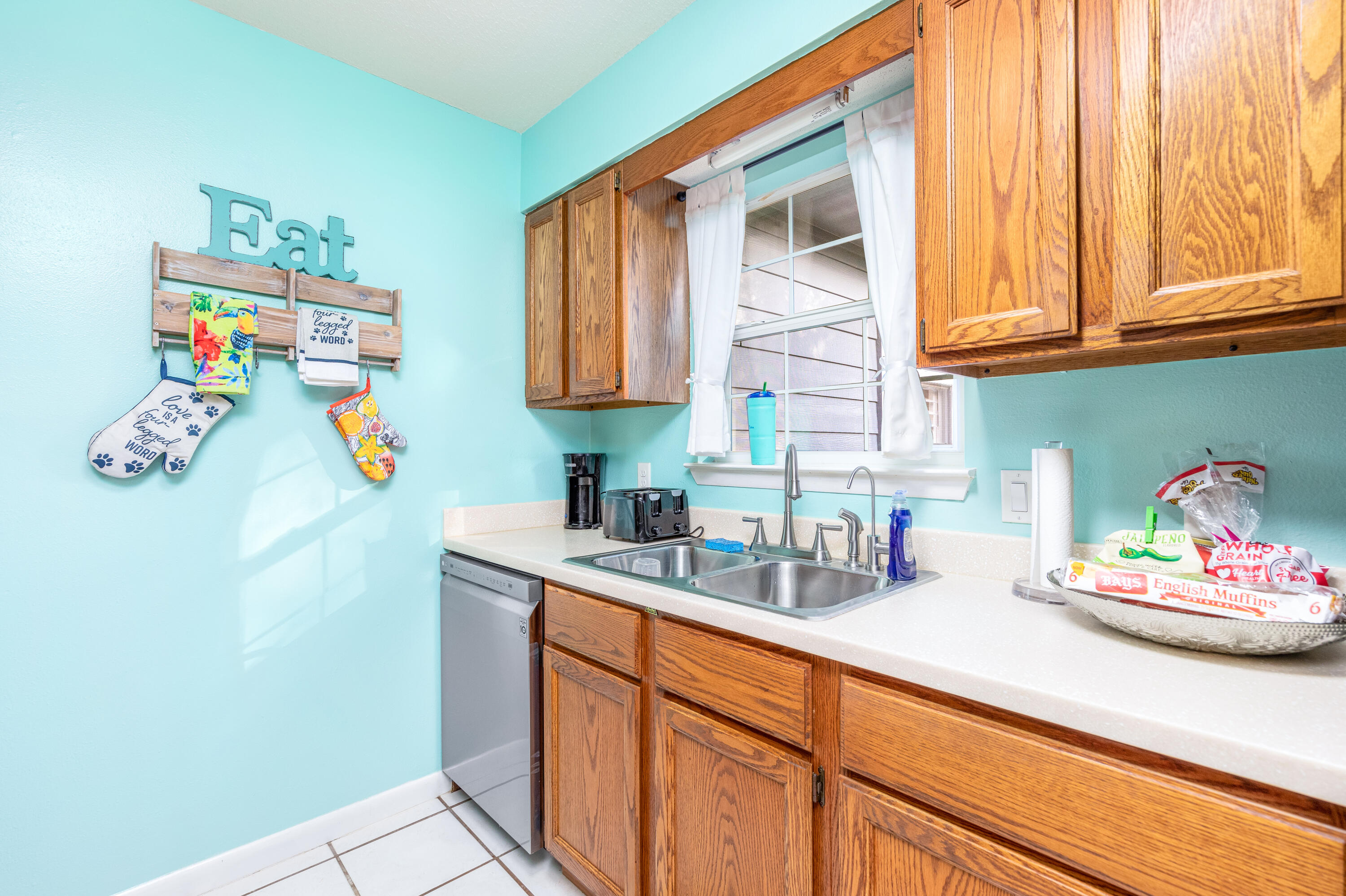 WYNNEHAVEN BCH EST 1ST ADD - Residential