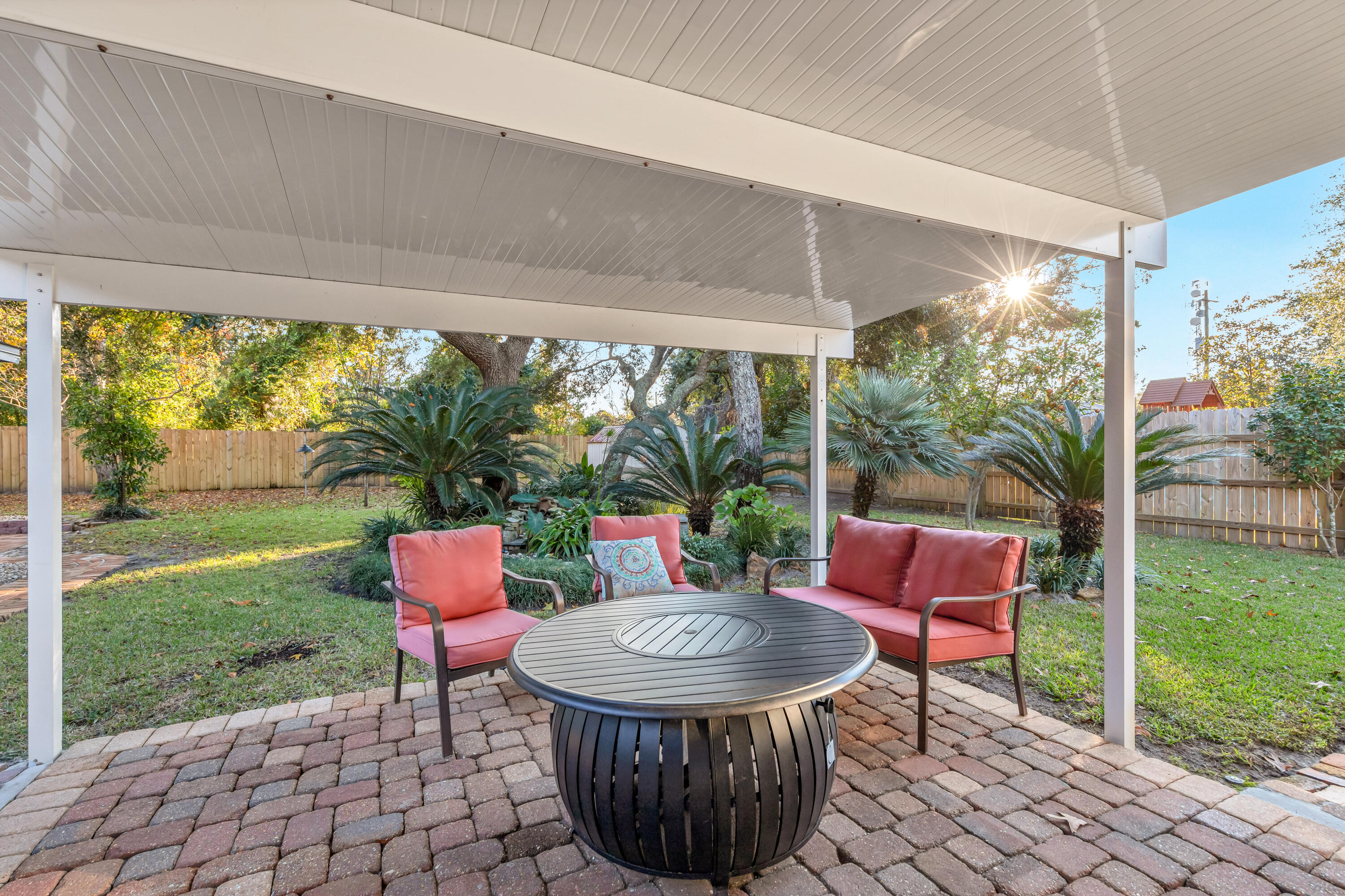 WYNNEHAVEN BCH EST 1ST ADD - Residential