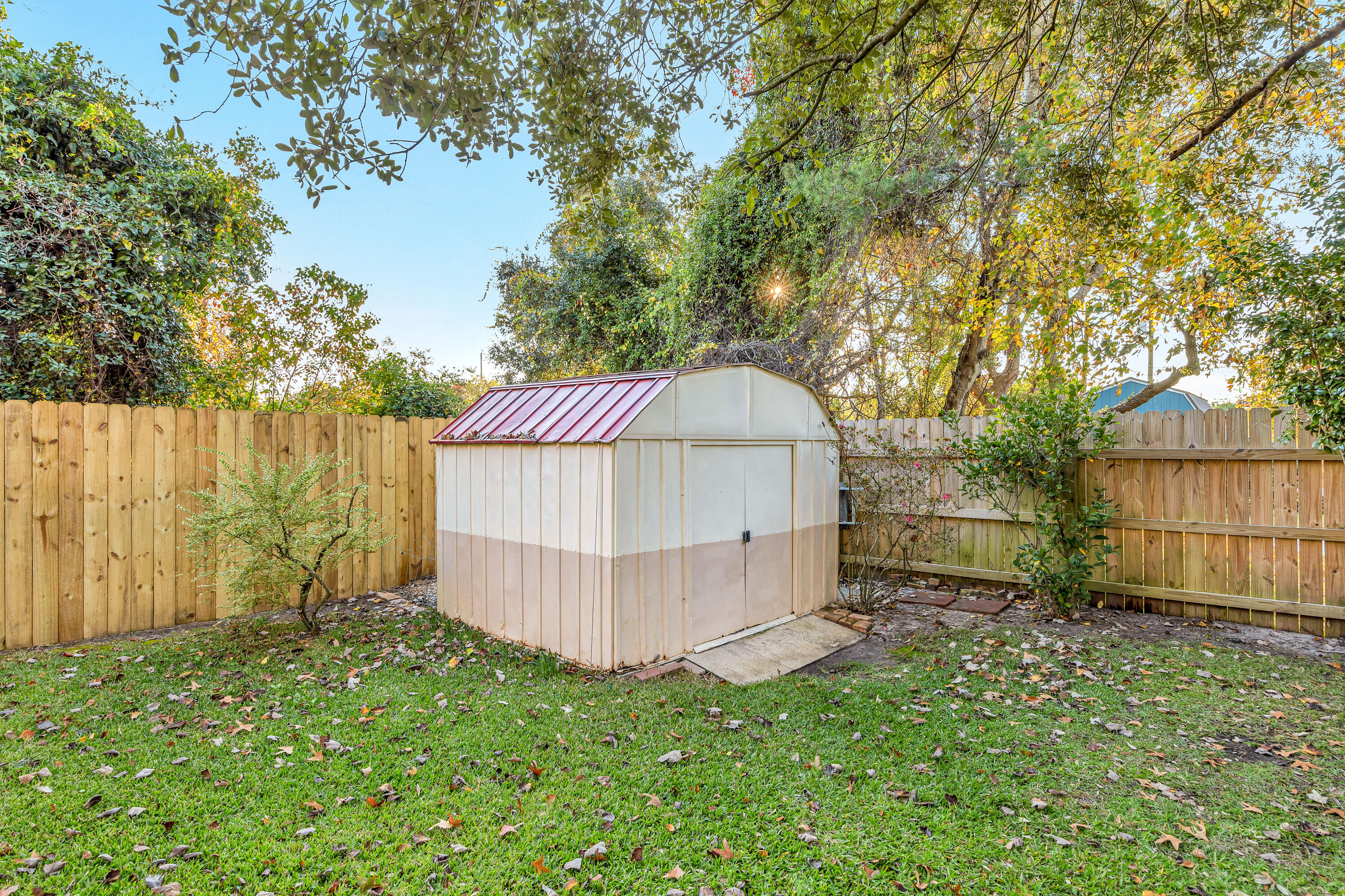 WYNNEHAVEN BCH EST 1ST ADD - Residential