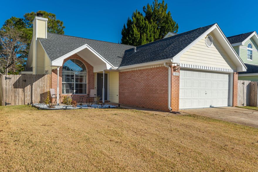 AVAILABLE...March 1, 2023. 3bd/2bth located in Lake Charleston Subdivision!! Living Room has 12ft ceilings & wood burning fireplace. Kitchen has cabinetry with crown moulding, black stainless steel appliances, brushed nickel hardware, & granite countertops with granite backsplash. The Master Bedroom has trayed ceilings & double French Doors to the open deck overlooking the lake! Ensuite bathroom has been updated to include a barn door & double vanity. Master Bathroom features soaking tub with jets & a large walk-in closet. Second Bedroom has a trayed ceiling & bay window! The back yard features a privacy fence &  fire pit! NO smoking & NO pets allowed. 600 minimum FICO credit score & additional screening criteria required.