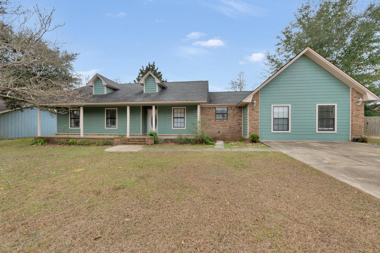 COUNTRYVIEW ESTATES 1ST ADDN - Residential