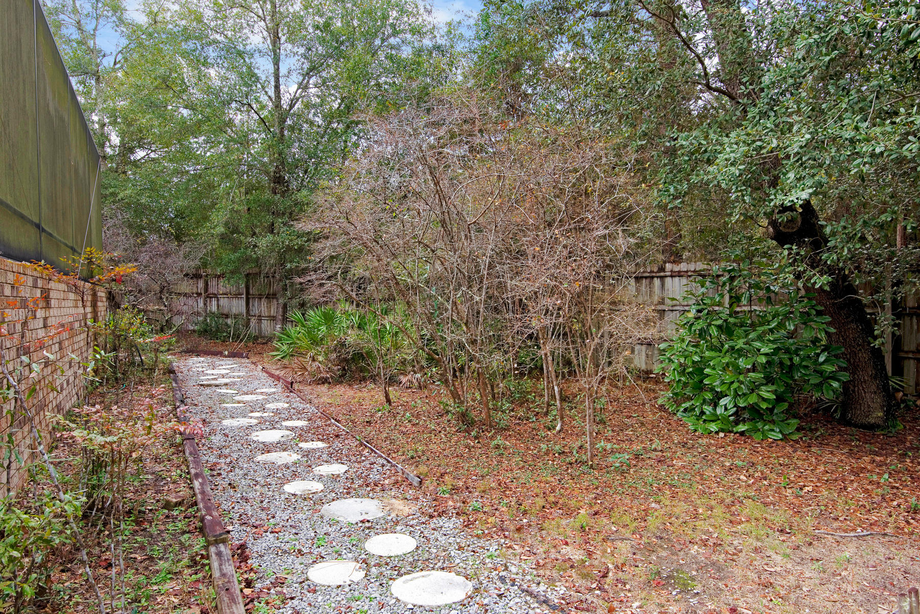 ALEXANDER HEIGHTS - Residential