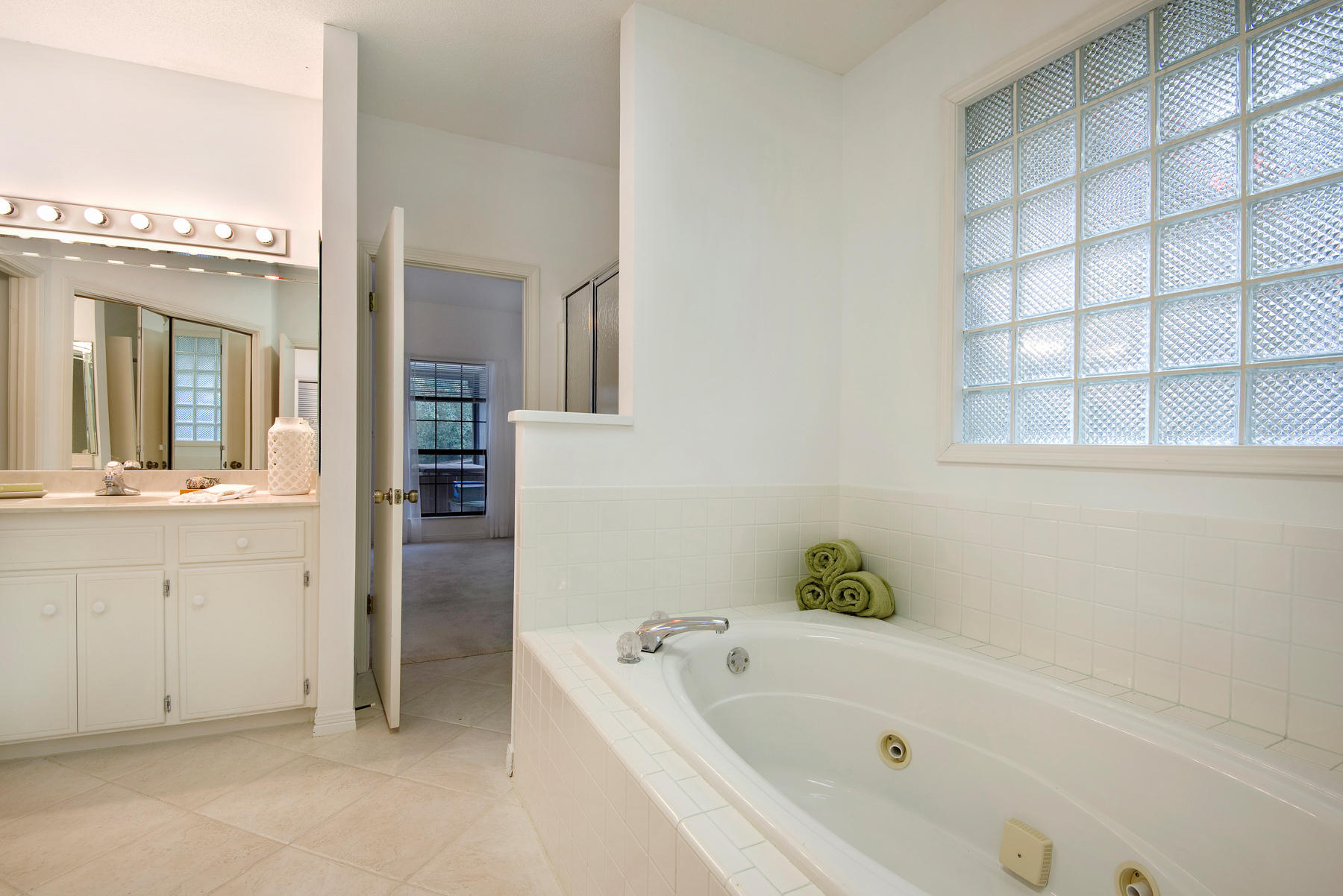 ALEXANDER HEIGHTS - Residential