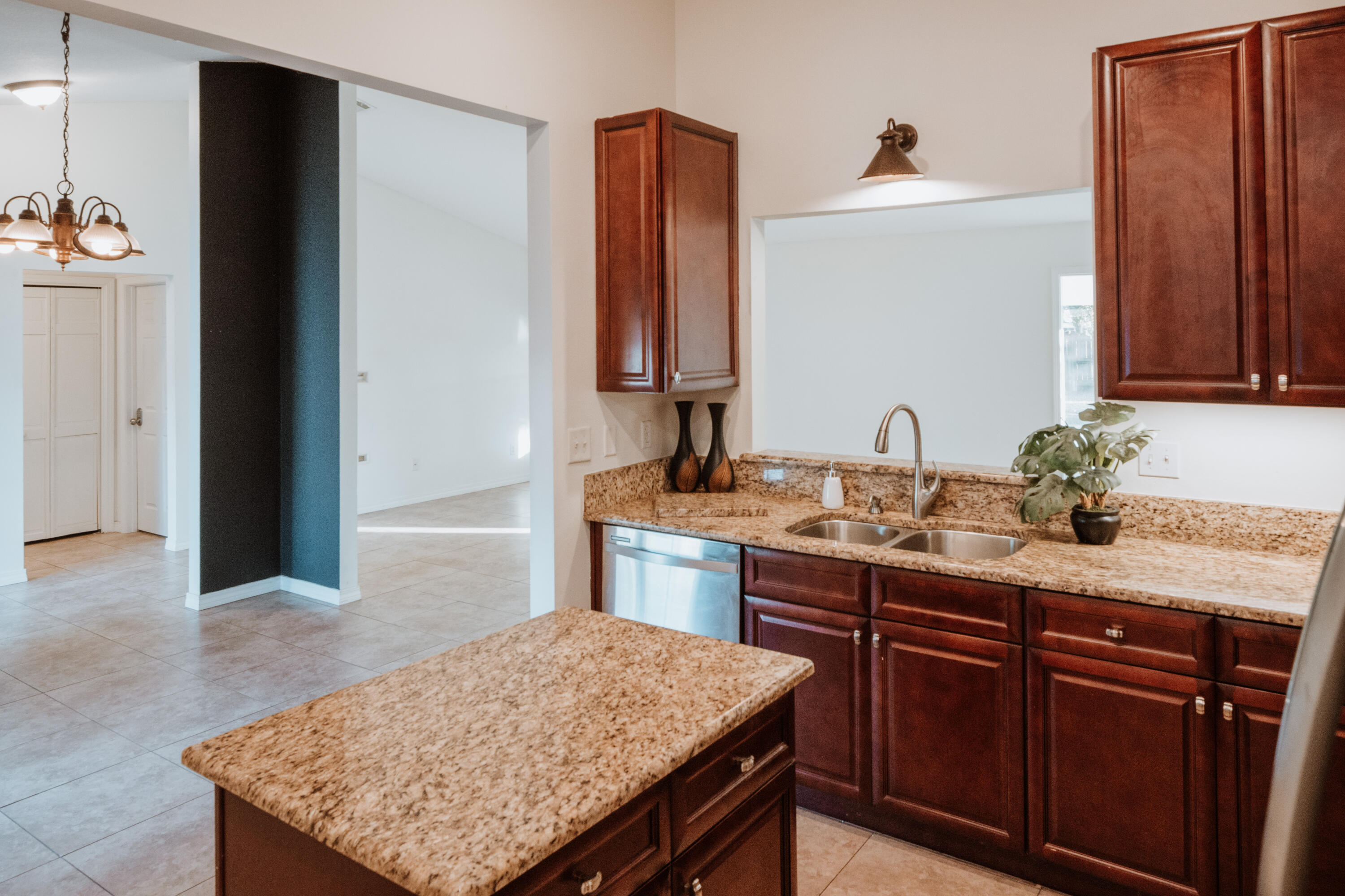 WYNNEHAVEN BEACH PATIO HOMES 2 - Residential