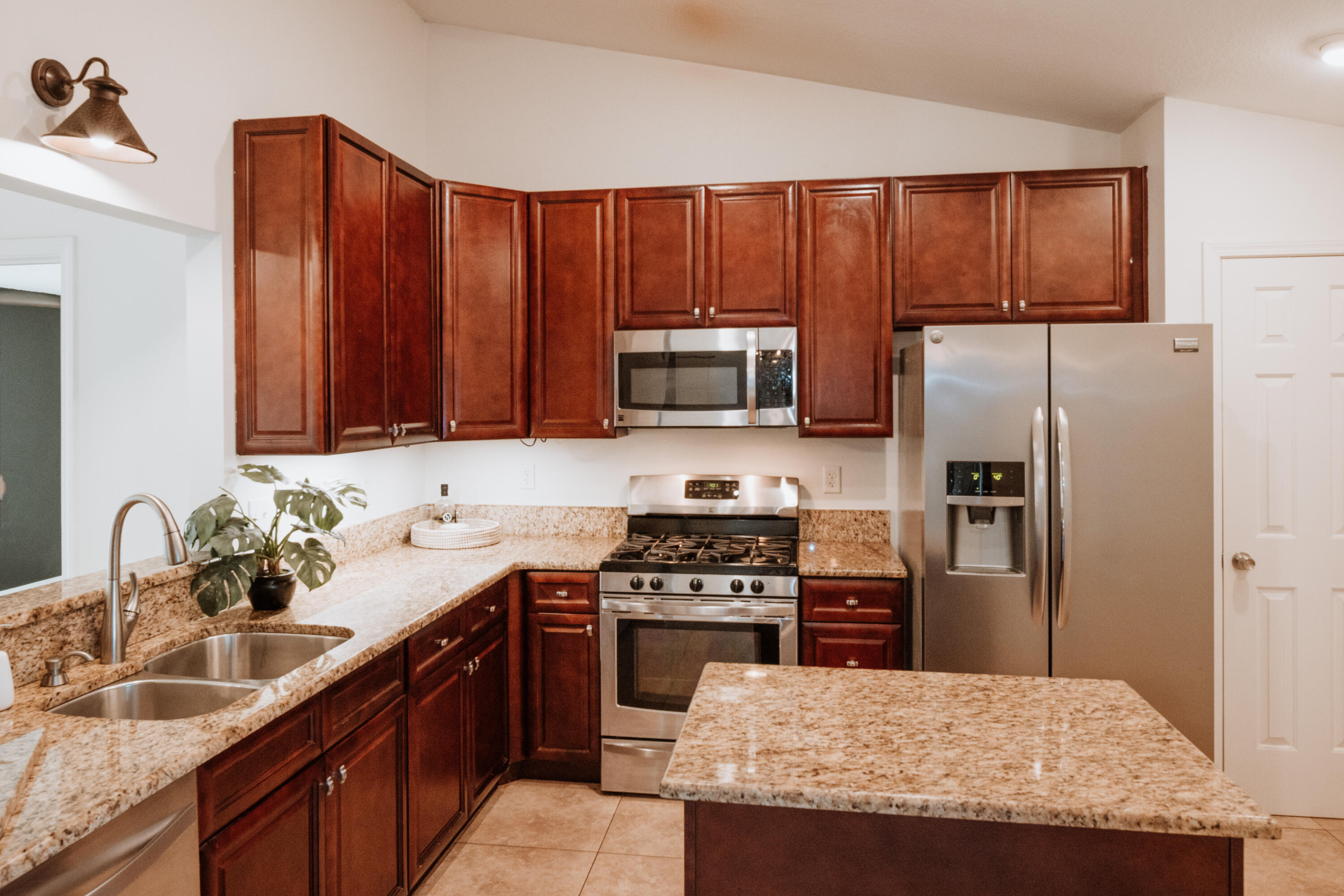 WYNNEHAVEN BEACH PATIO HOMES 2 - Residential