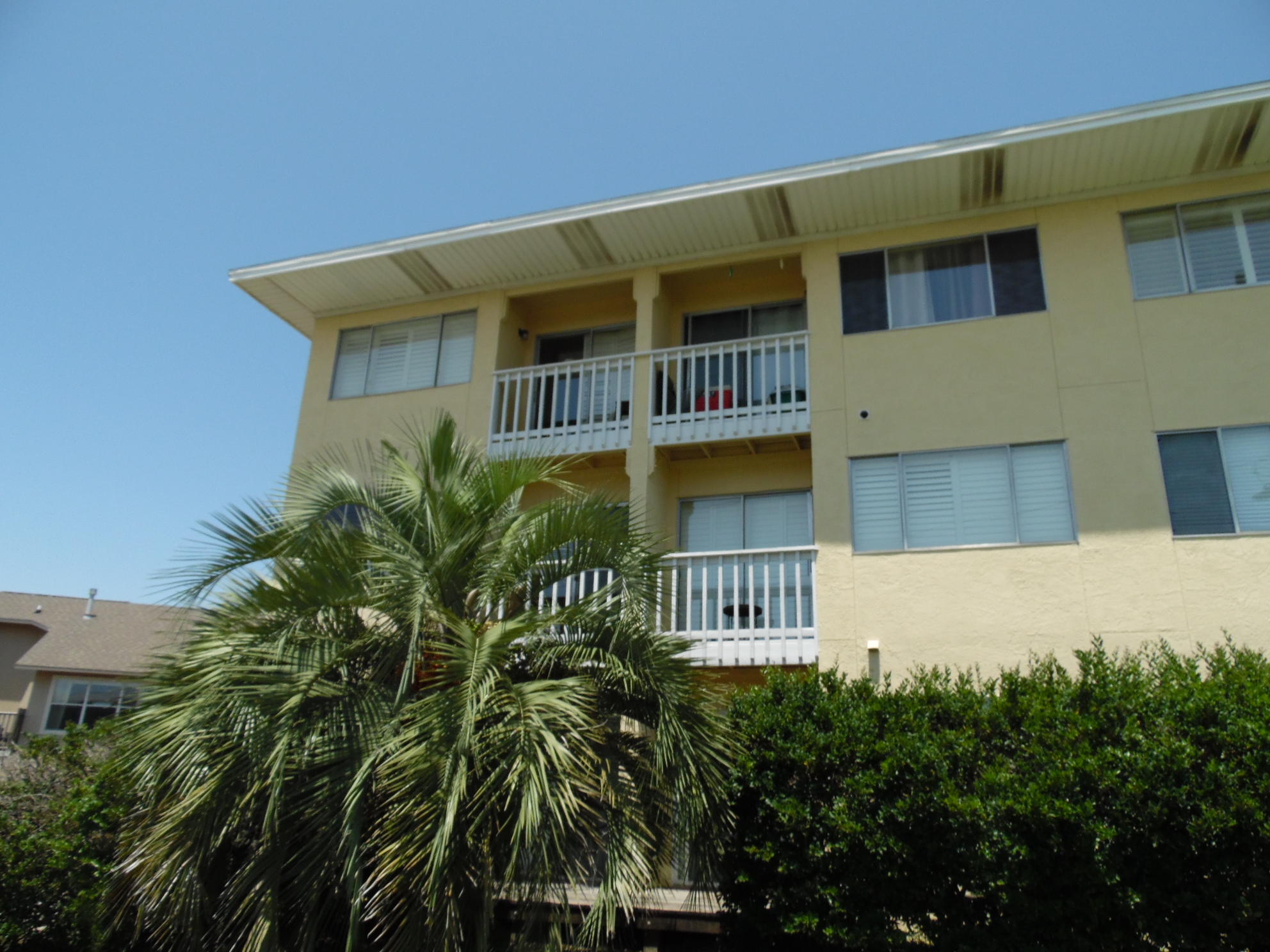 ISLAND HOME CONDO - Residential