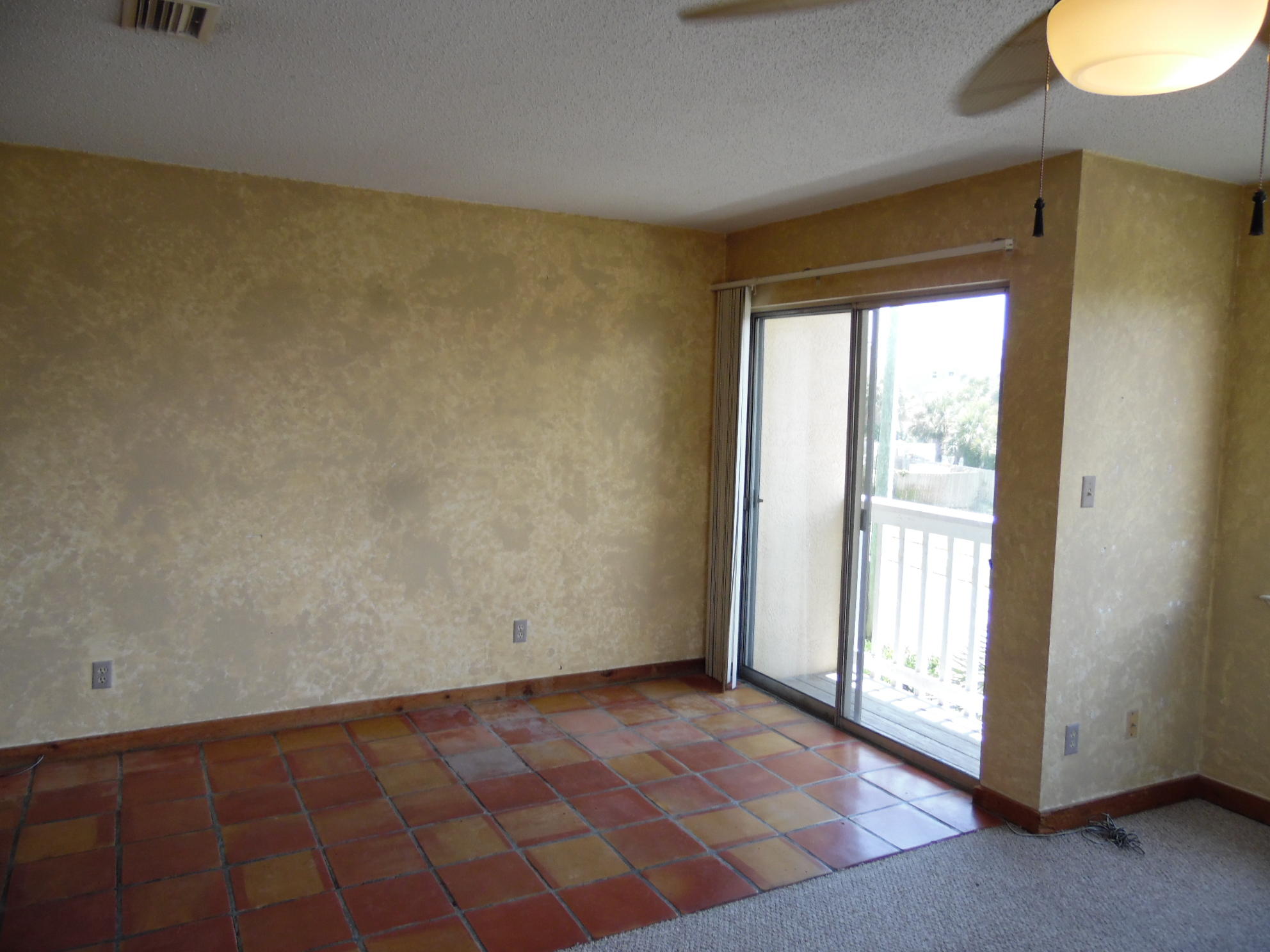 ISLAND HOME CONDO - Residential