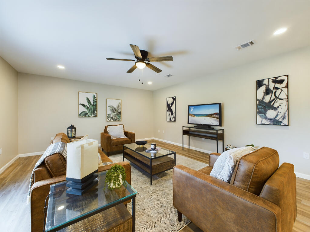 CAMPBELL ADDN TO CRESTVIEW - Residential