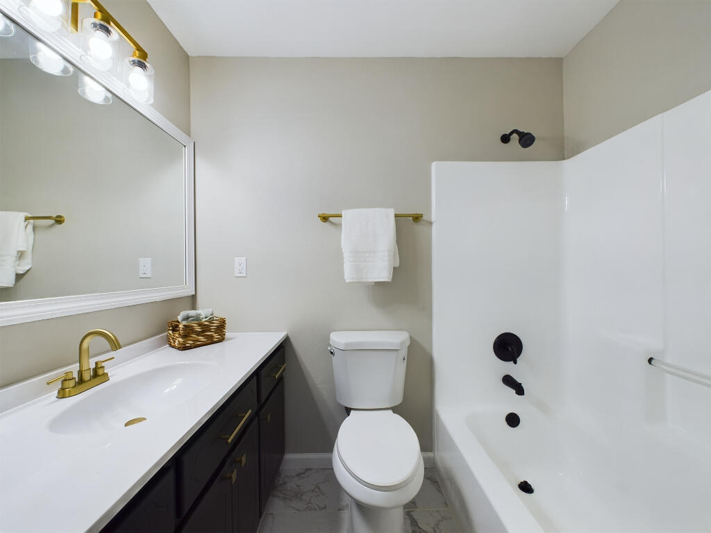 CAMPBELL ADDN TO CRESTVIEW - Residential