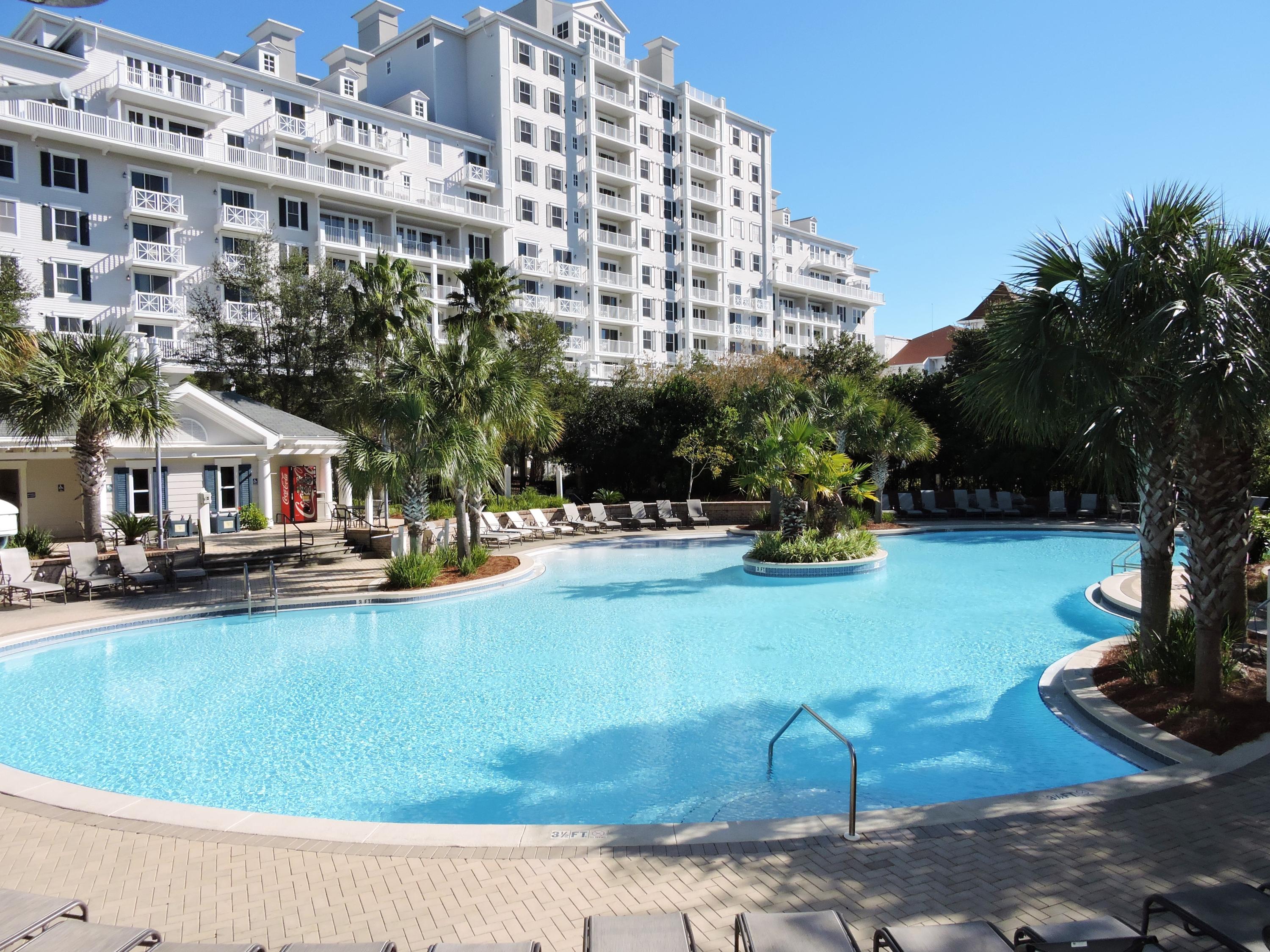 BAHIA CONDO - Residential