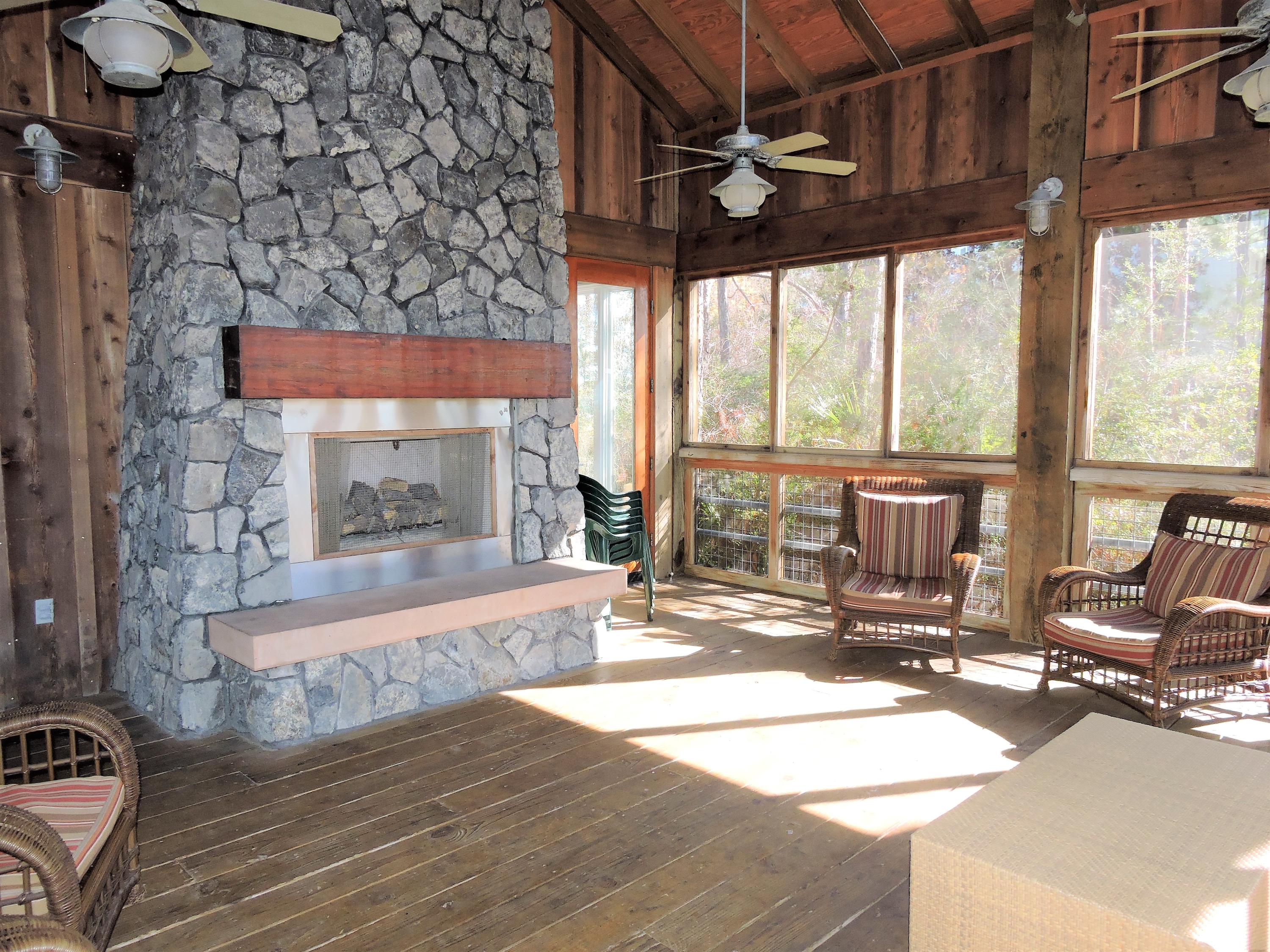 BAHIA CONDO - Residential