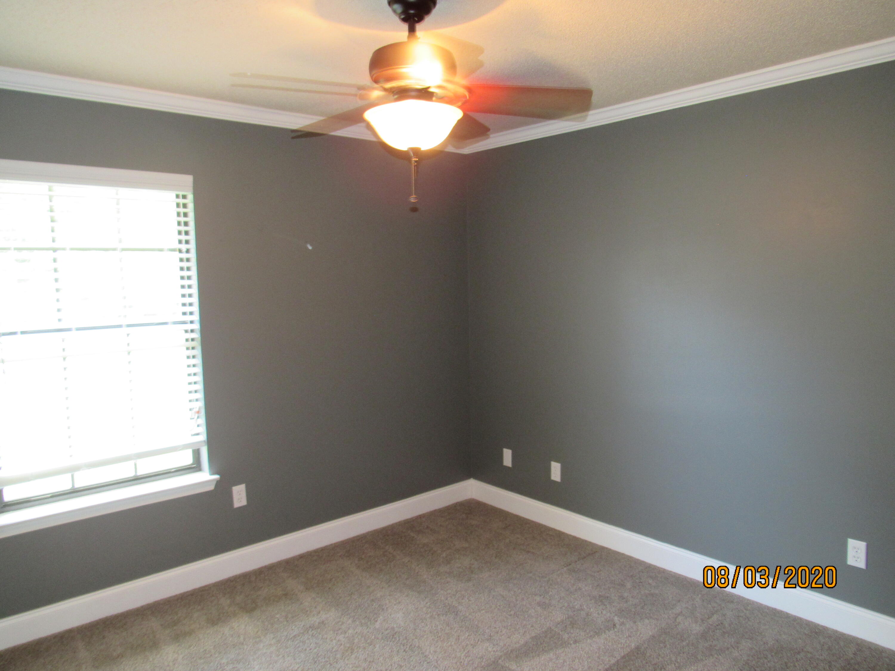 VALPARAISO PINECREST 6 - Residential Lease