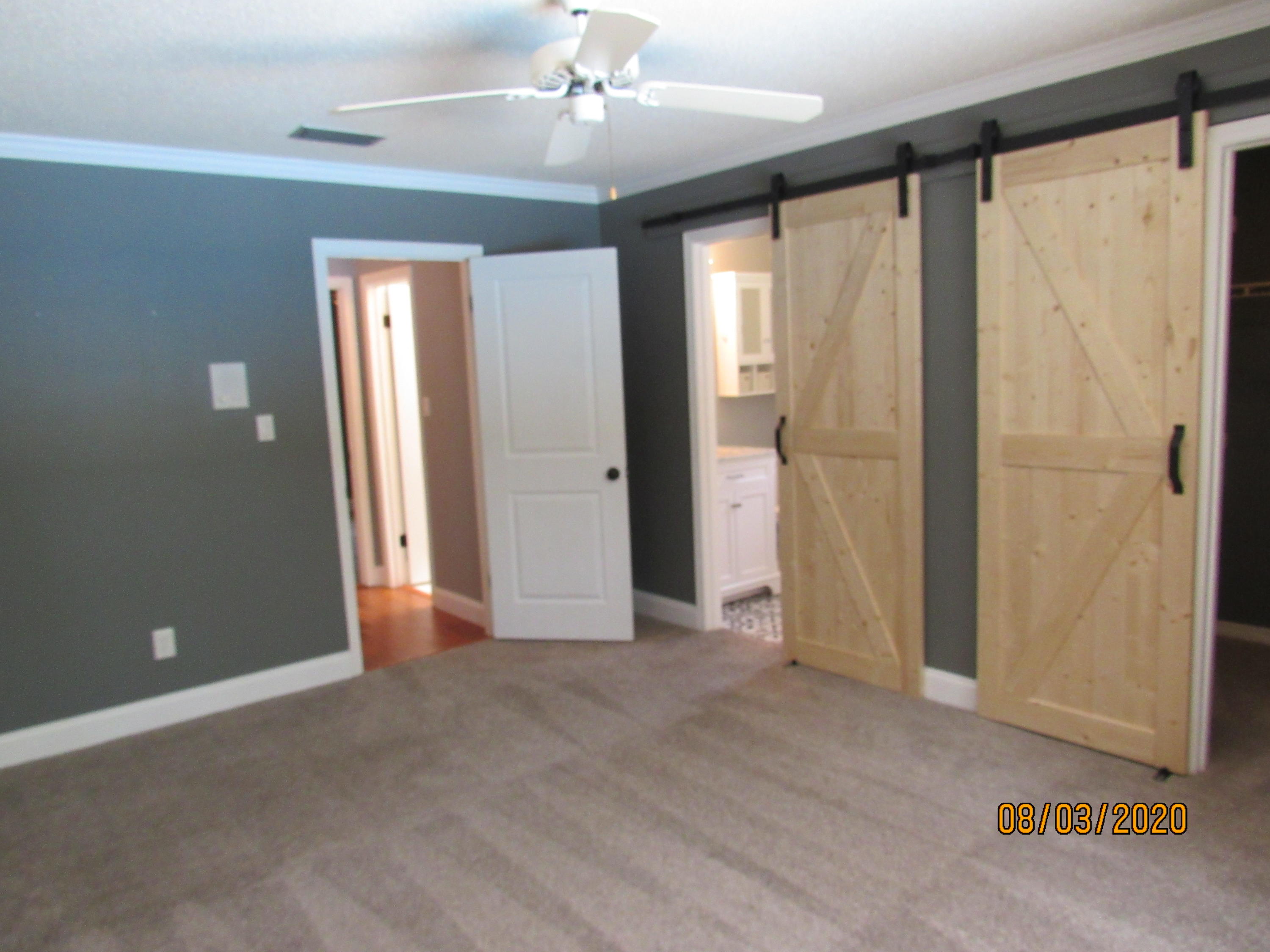 VALPARAISO PINECREST 6 - Residential Lease