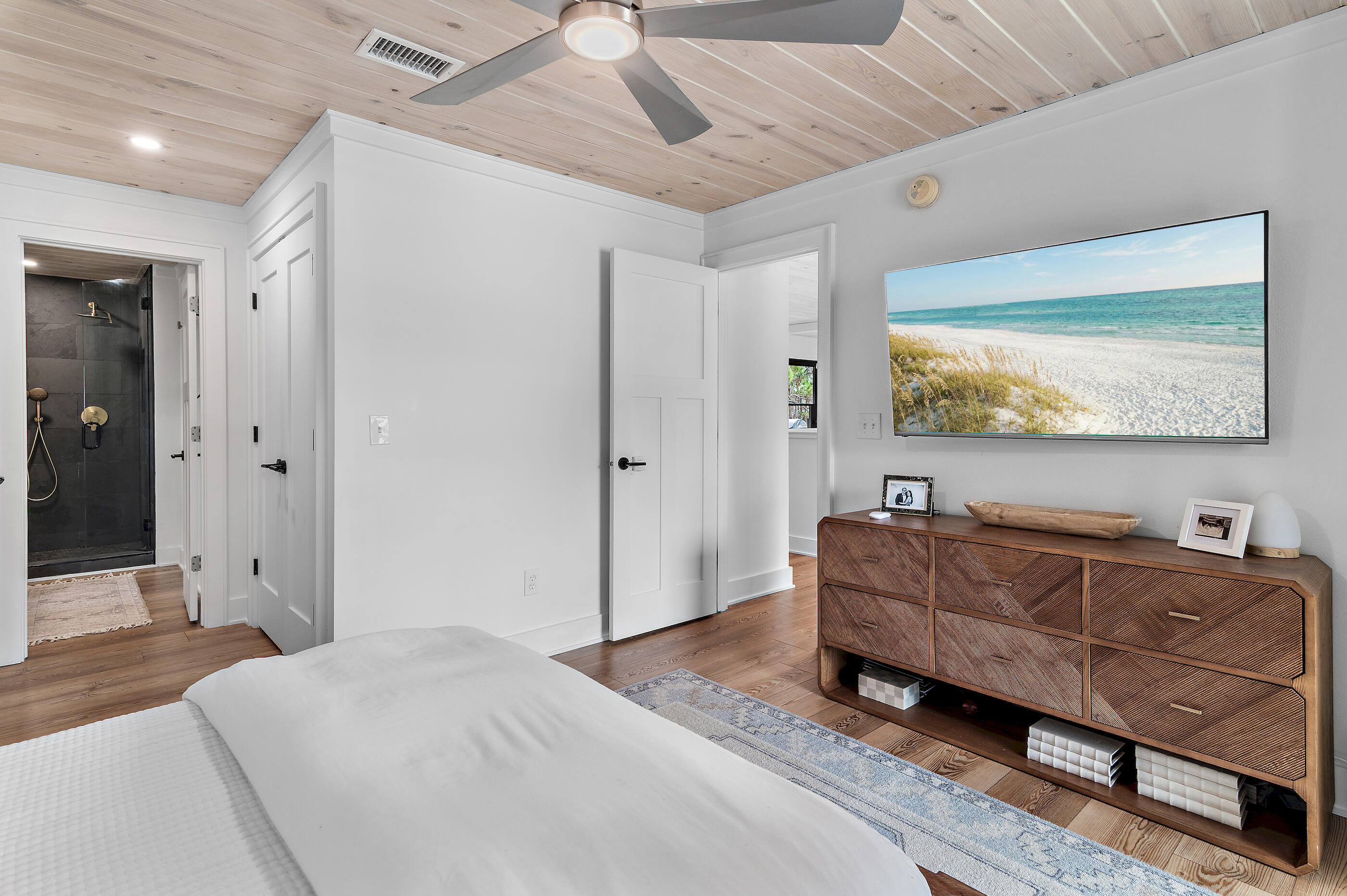 SEA DUNES - Residential