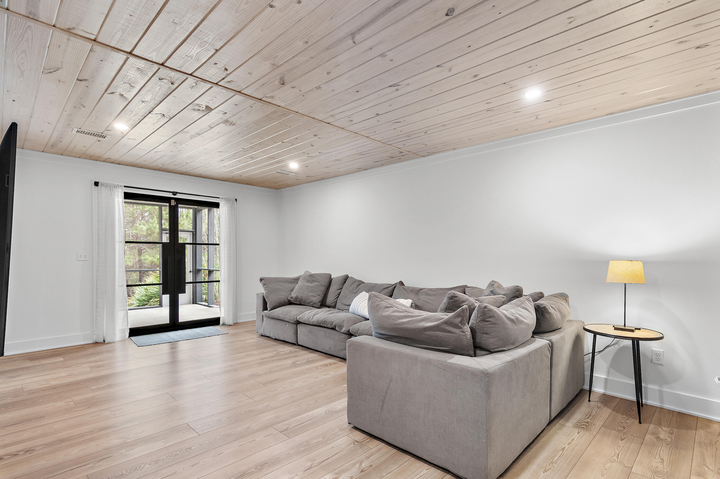 SEA DUNES - Residential