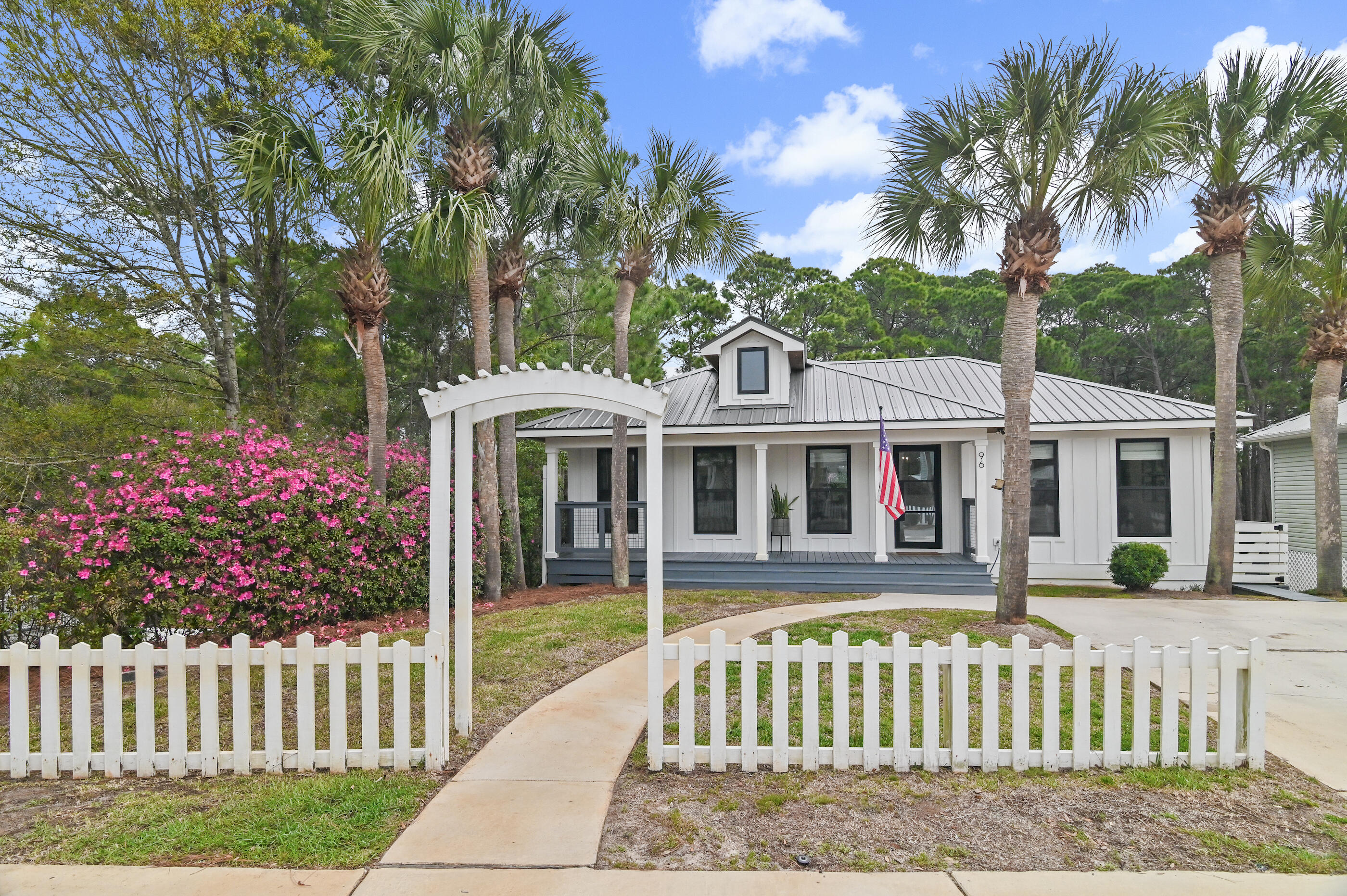 SEA DUNES - Residential