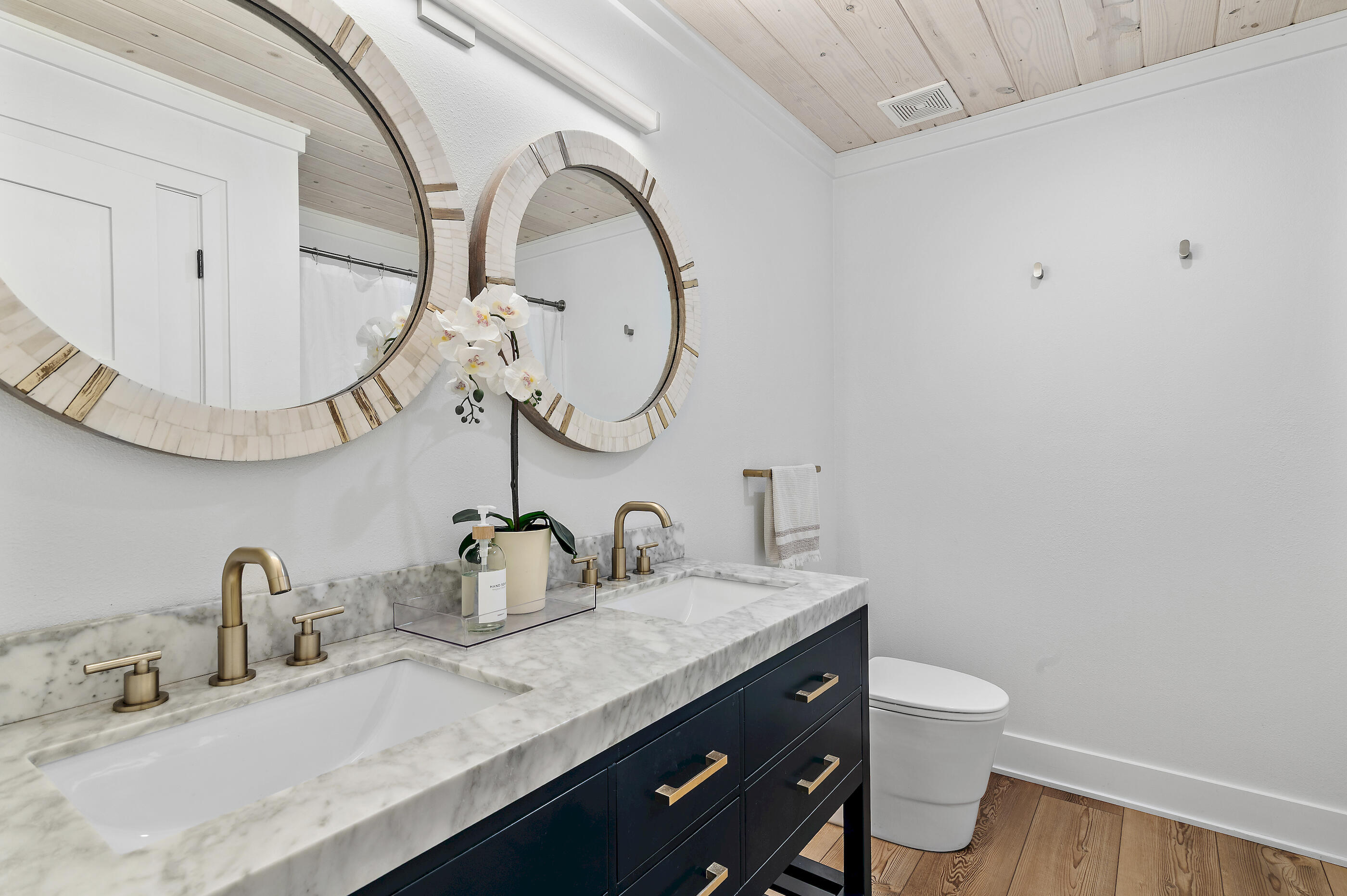 SEA DUNES - Residential