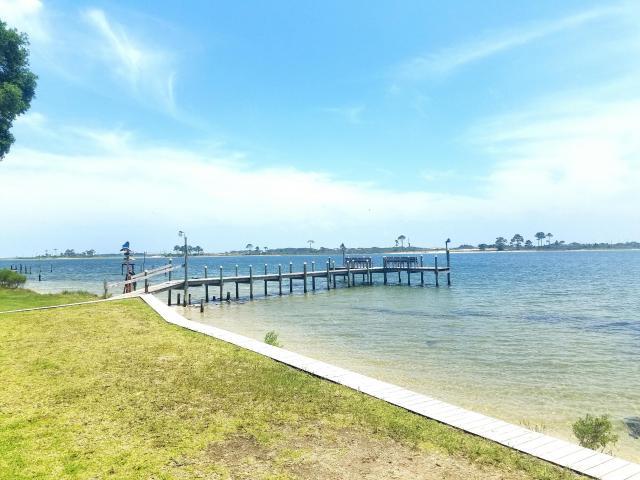 CEDARS CONDO - Residential Lease