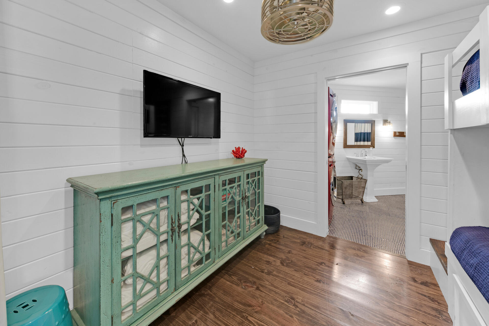 SEAGROVE 1ST ADDN - Residential