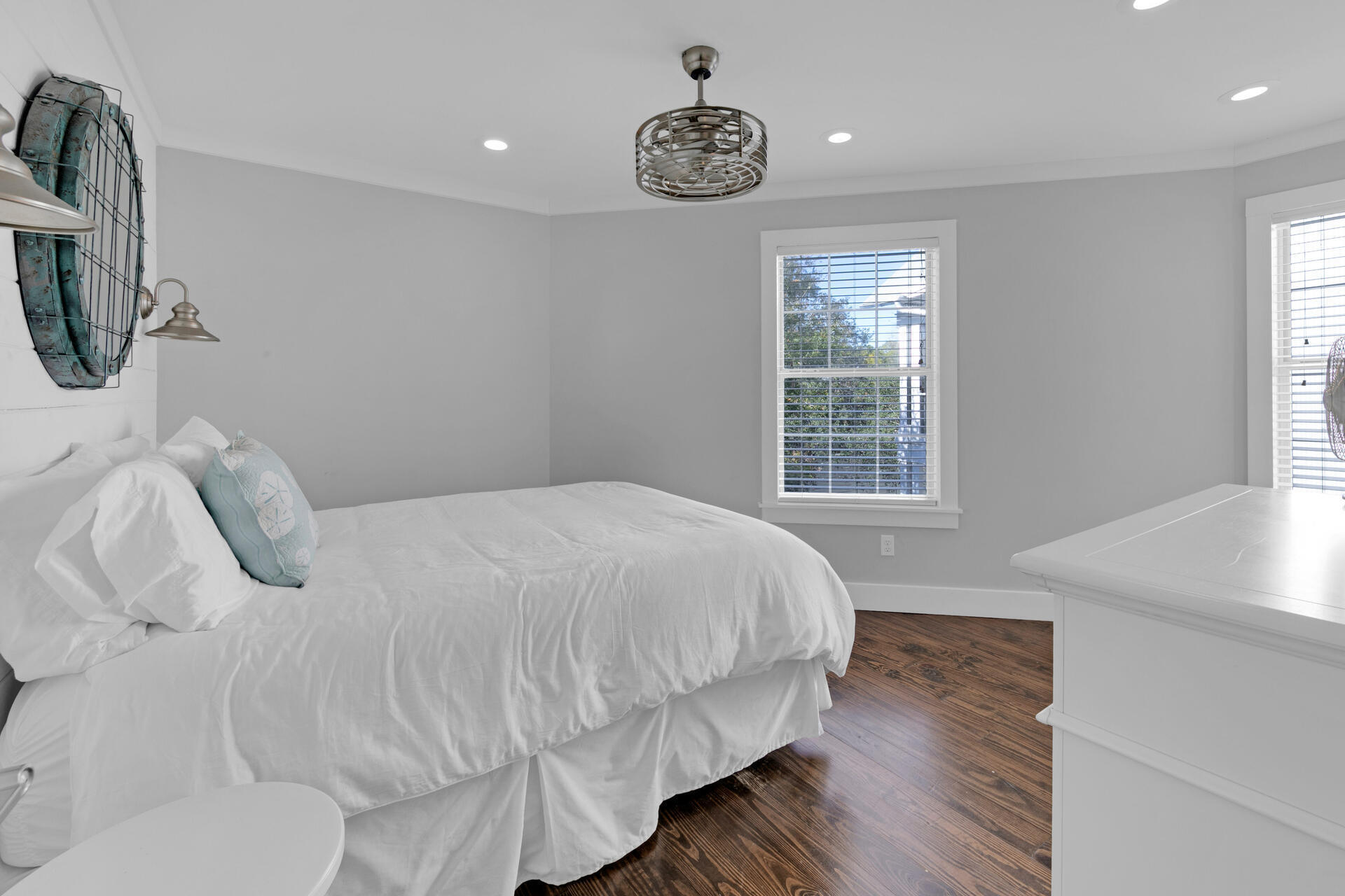 SEAGROVE 1ST ADDN - Residential