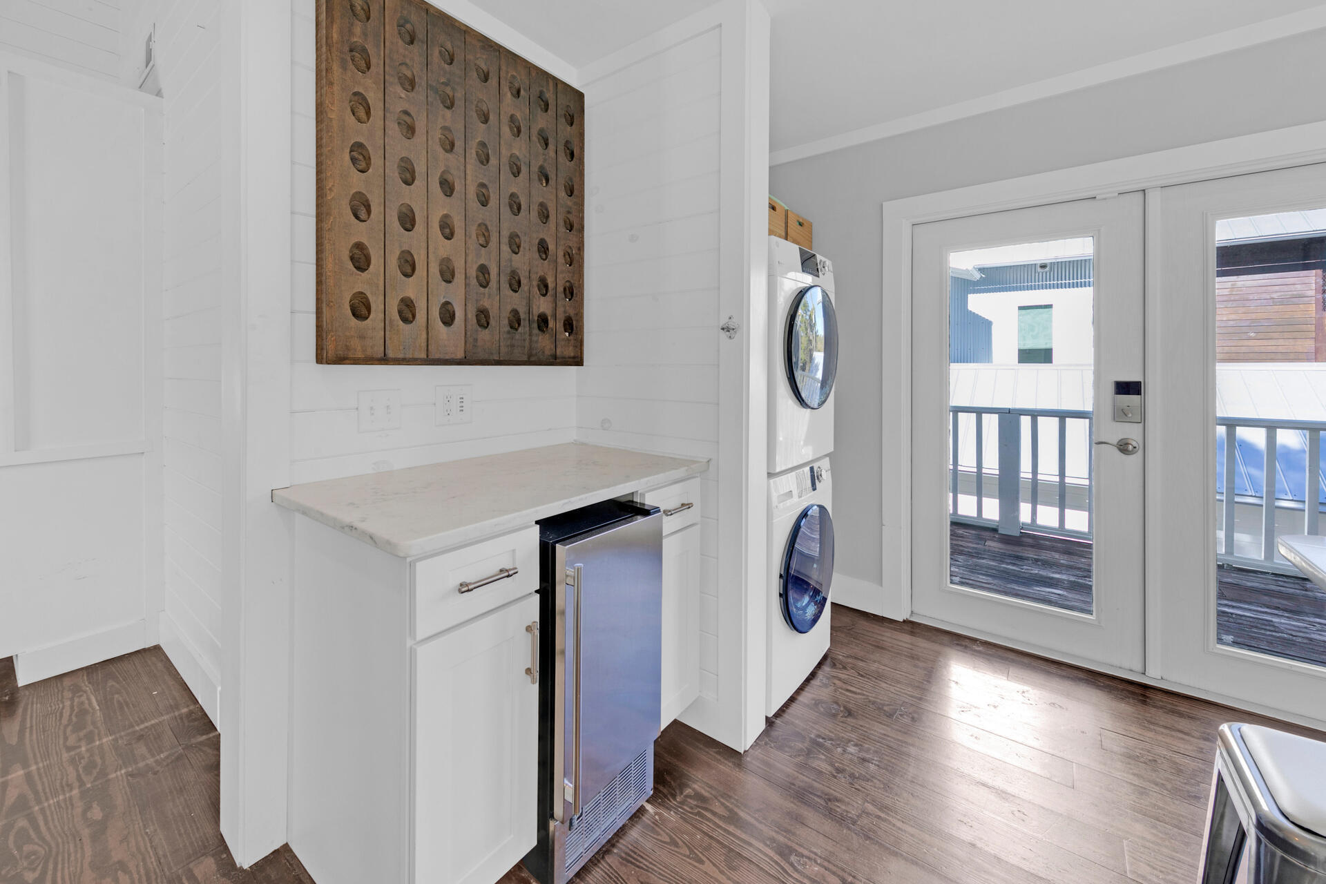SEAGROVE 1ST ADDN - Residential