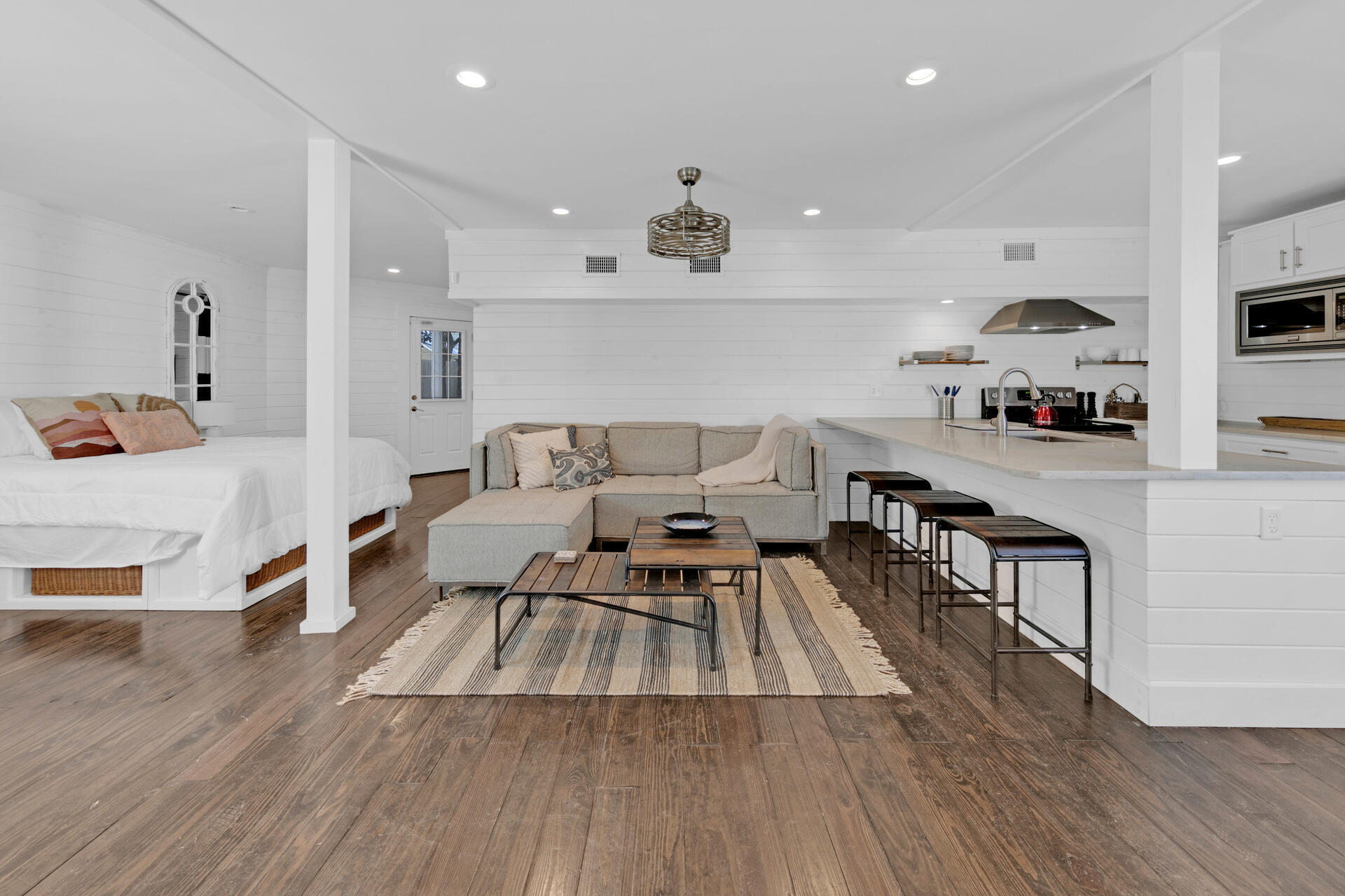 SEAGROVE 1ST ADDN - Residential