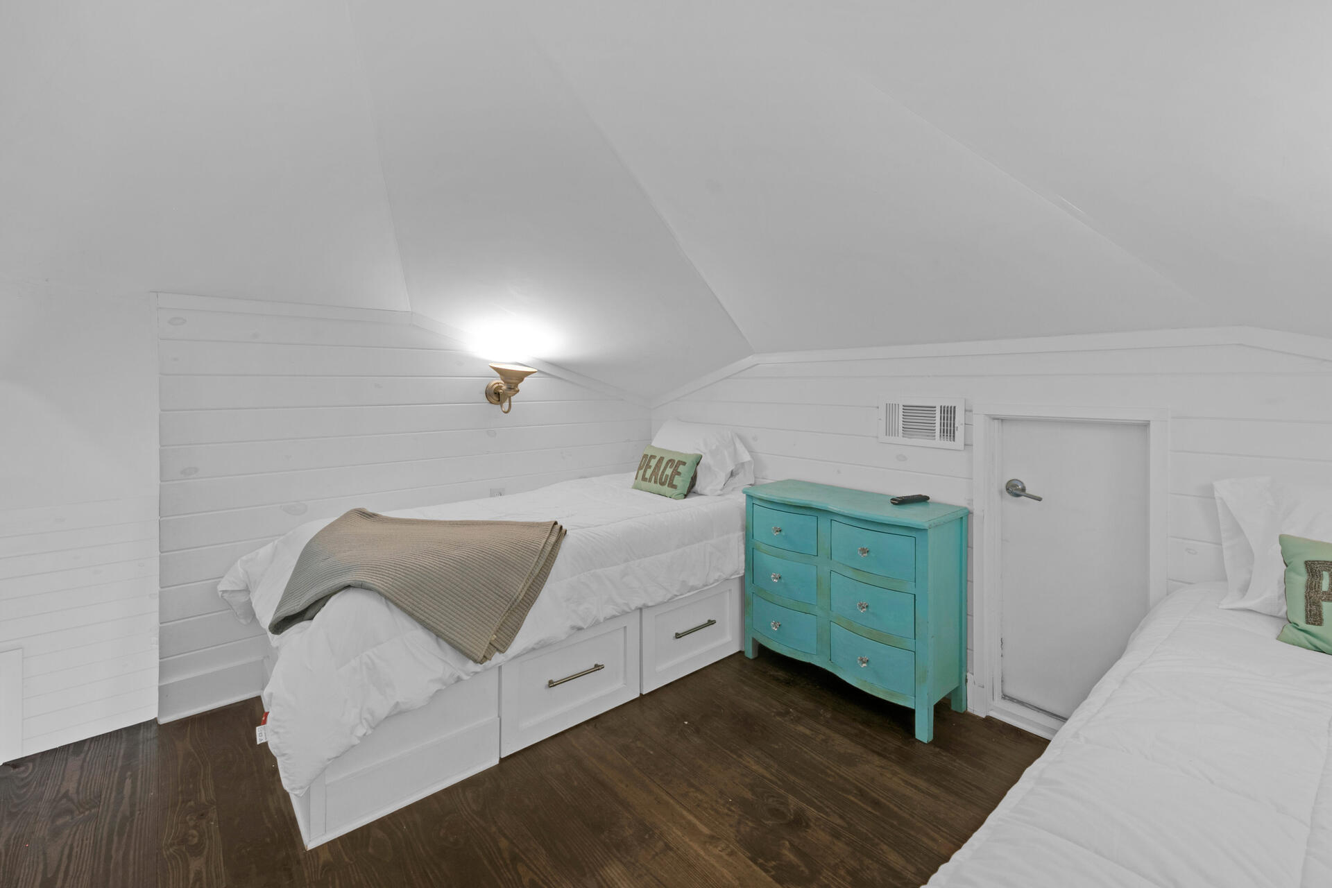SEAGROVE 1ST ADDN - Residential