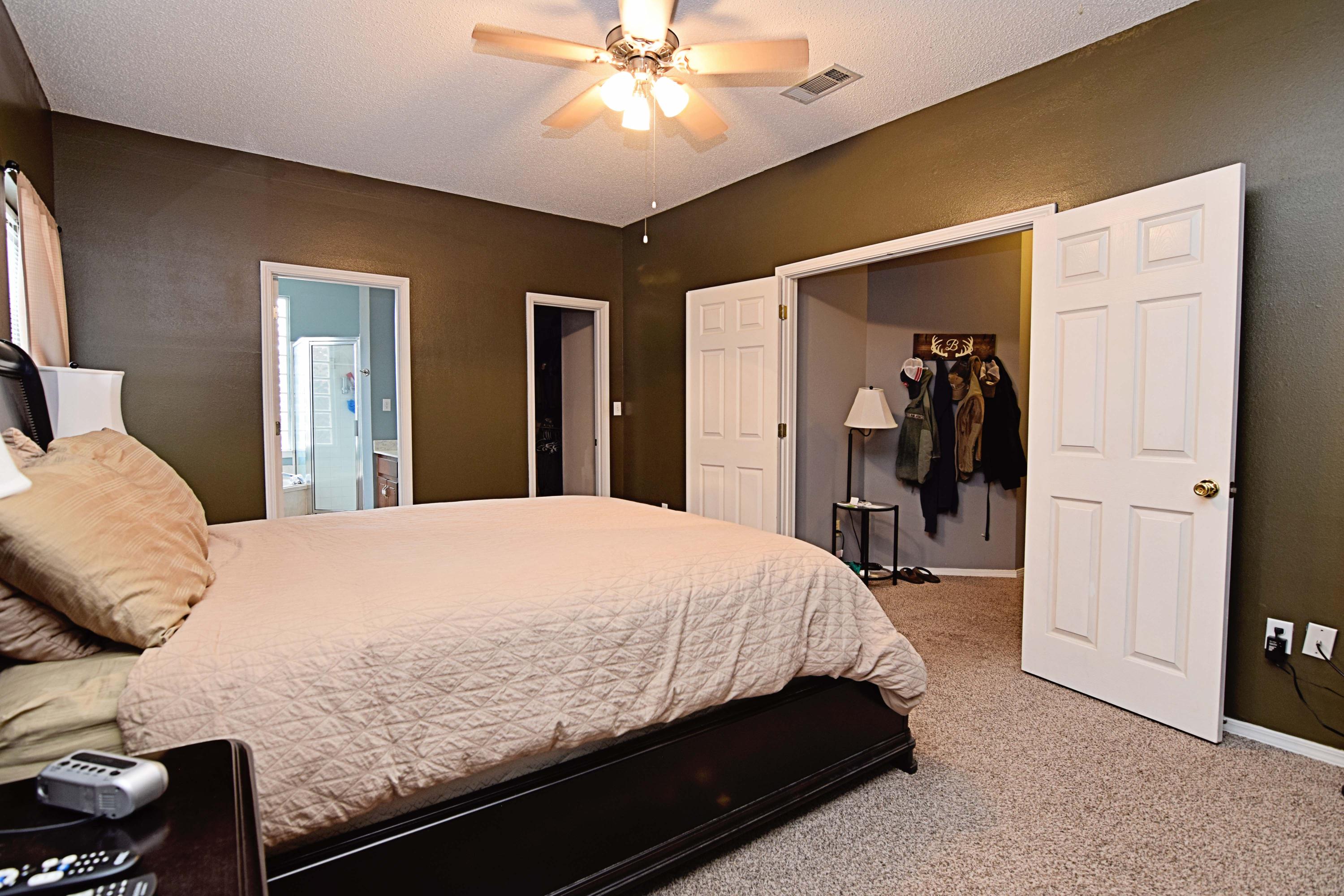 PARKWOOD SQUARE PH 2 - Residential