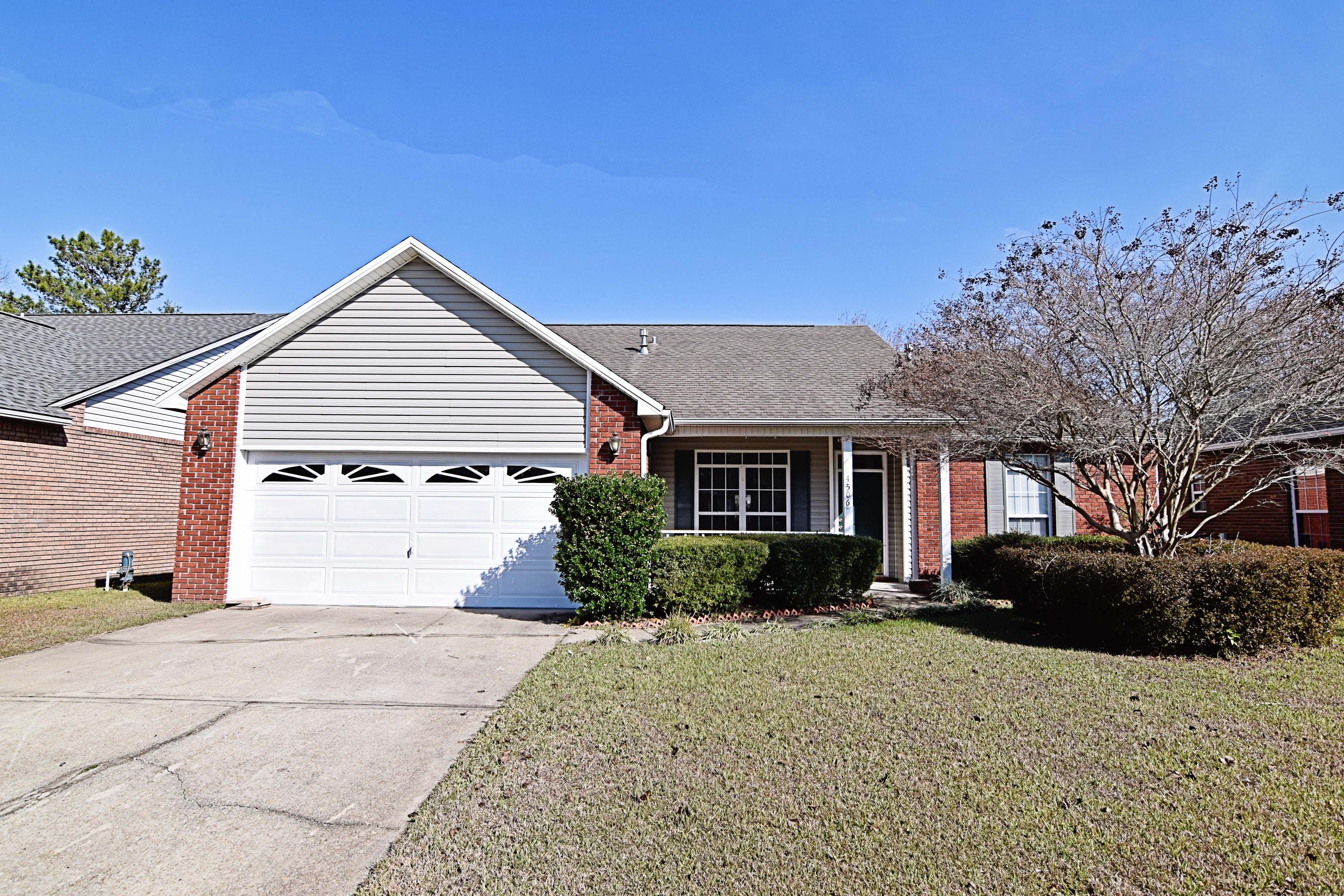 PARKWOOD SQUARE PH 2 - Residential