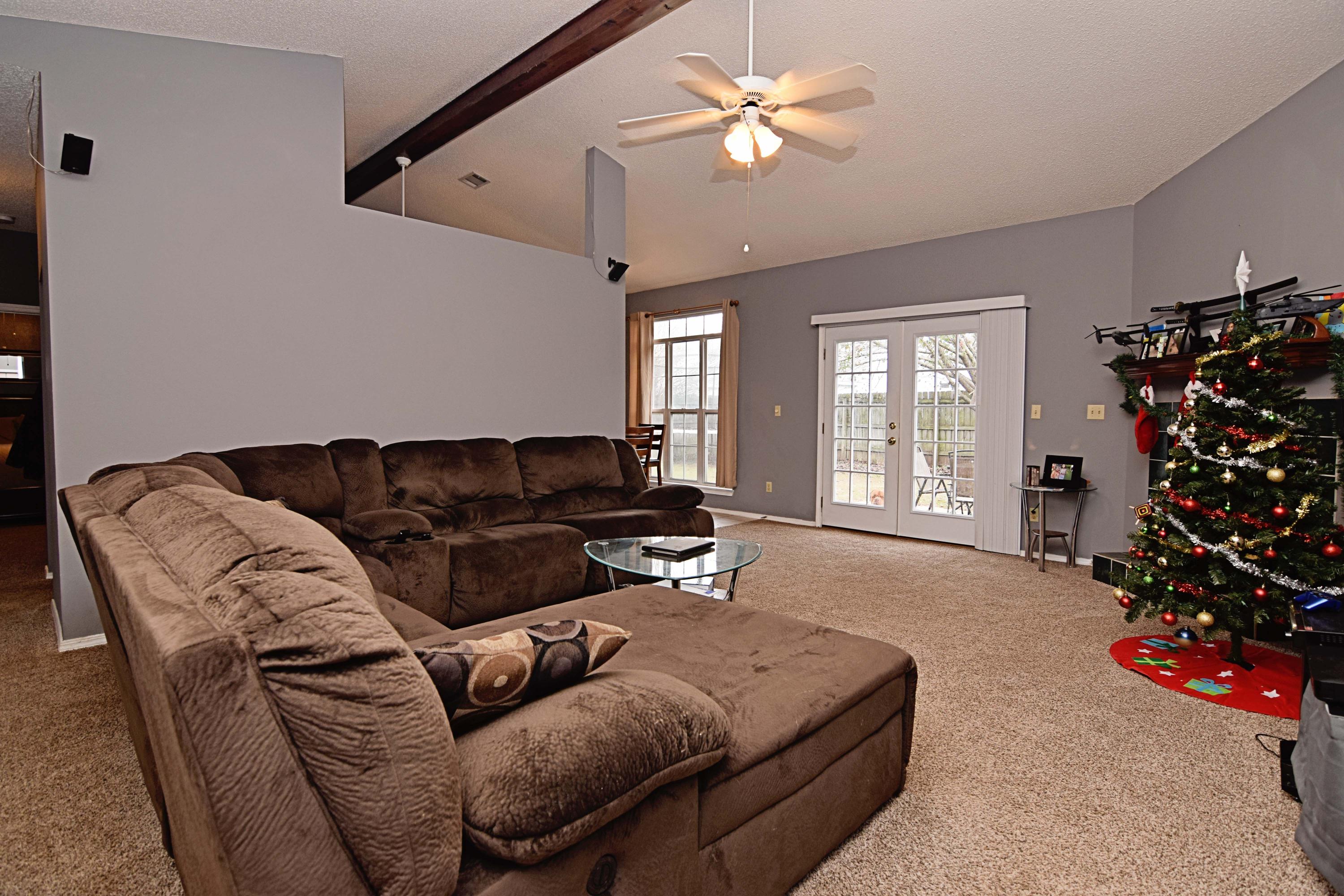 PARKWOOD SQUARE PH 2 - Residential