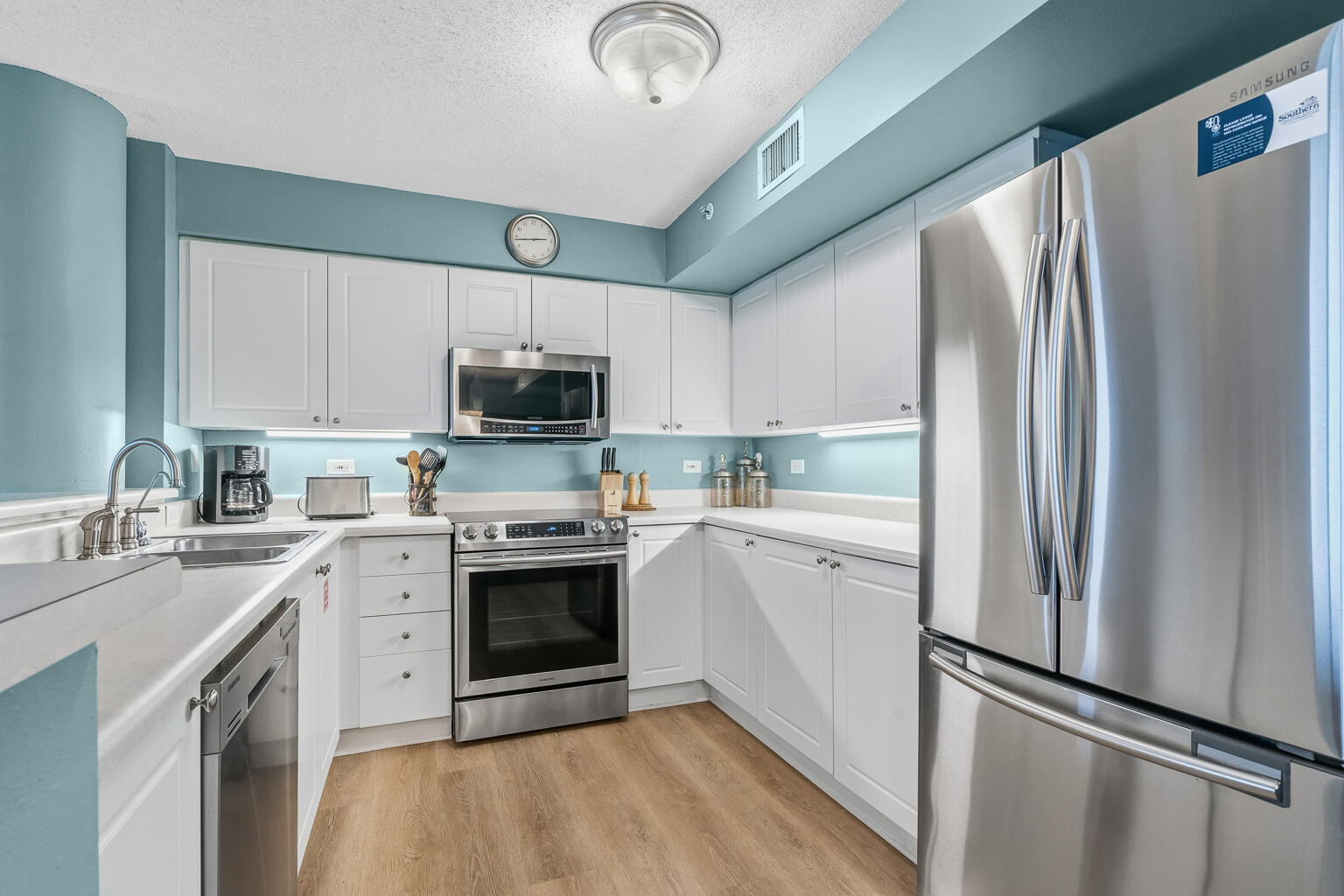 DUNE POINTE CONDO - Residential