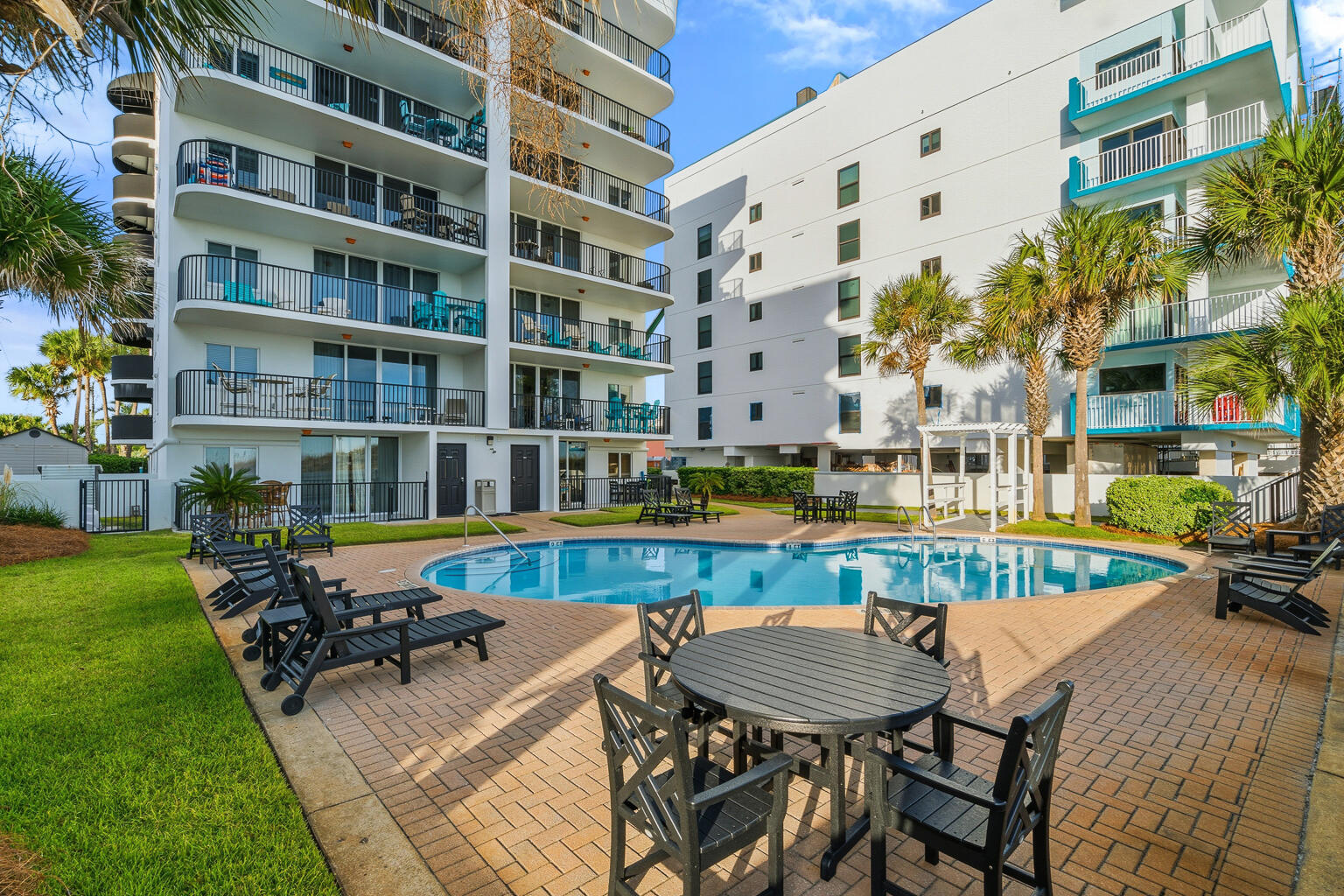 DUNE POINTE CONDO - Residential