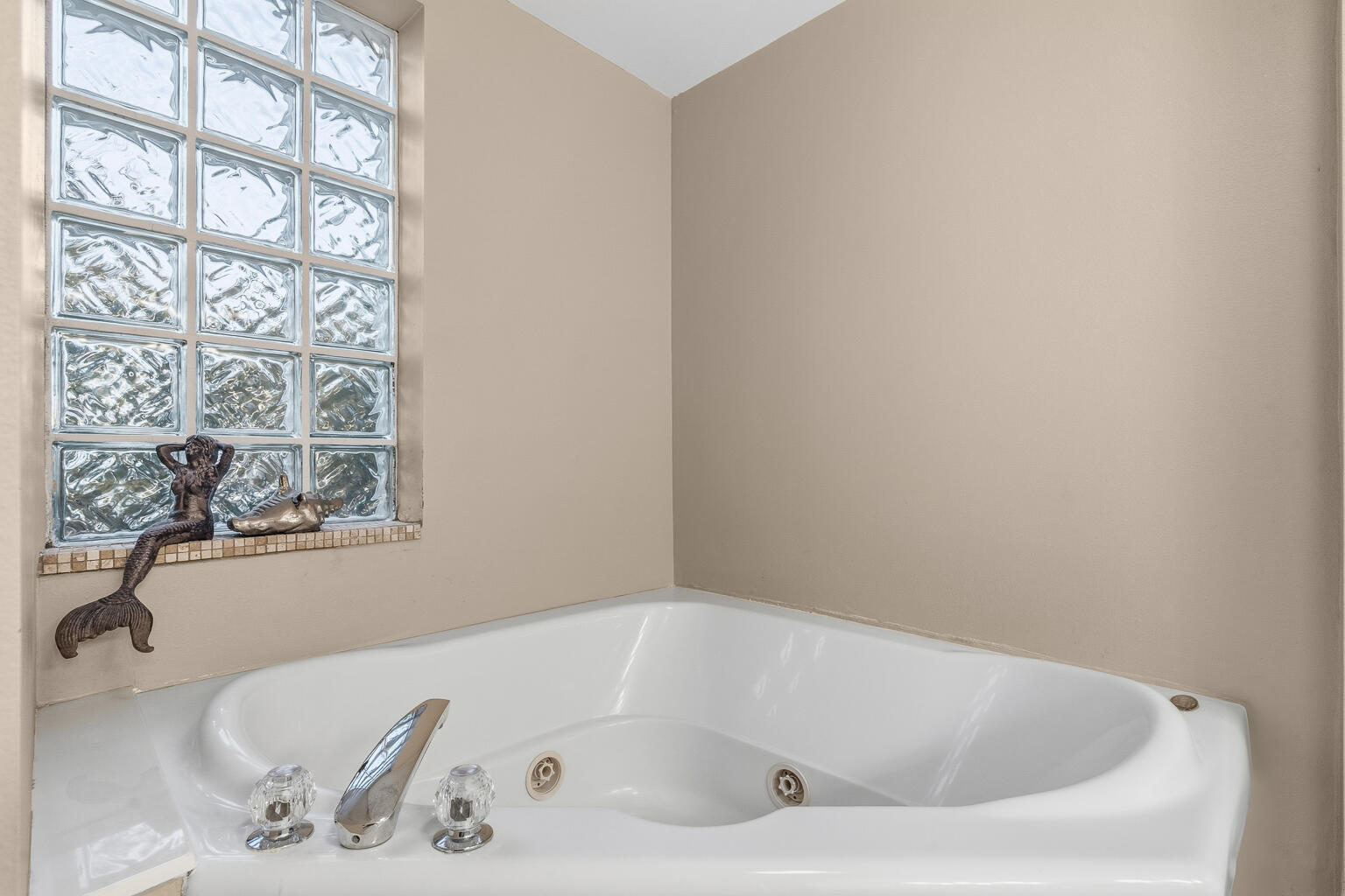 DUNE POINTE CONDO - Residential
