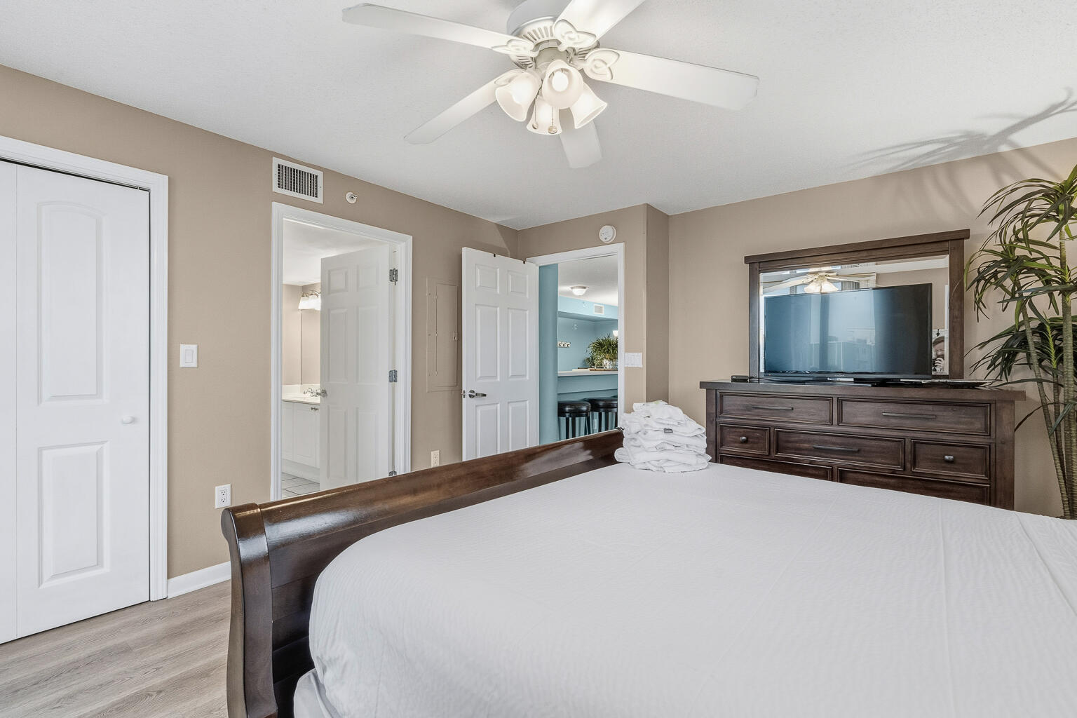 DUNE POINTE CONDO - Residential