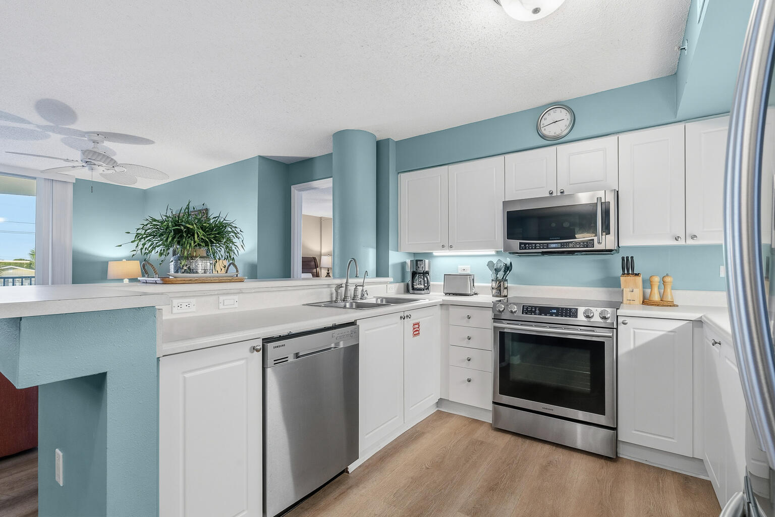 DUNE POINTE CONDO - Residential